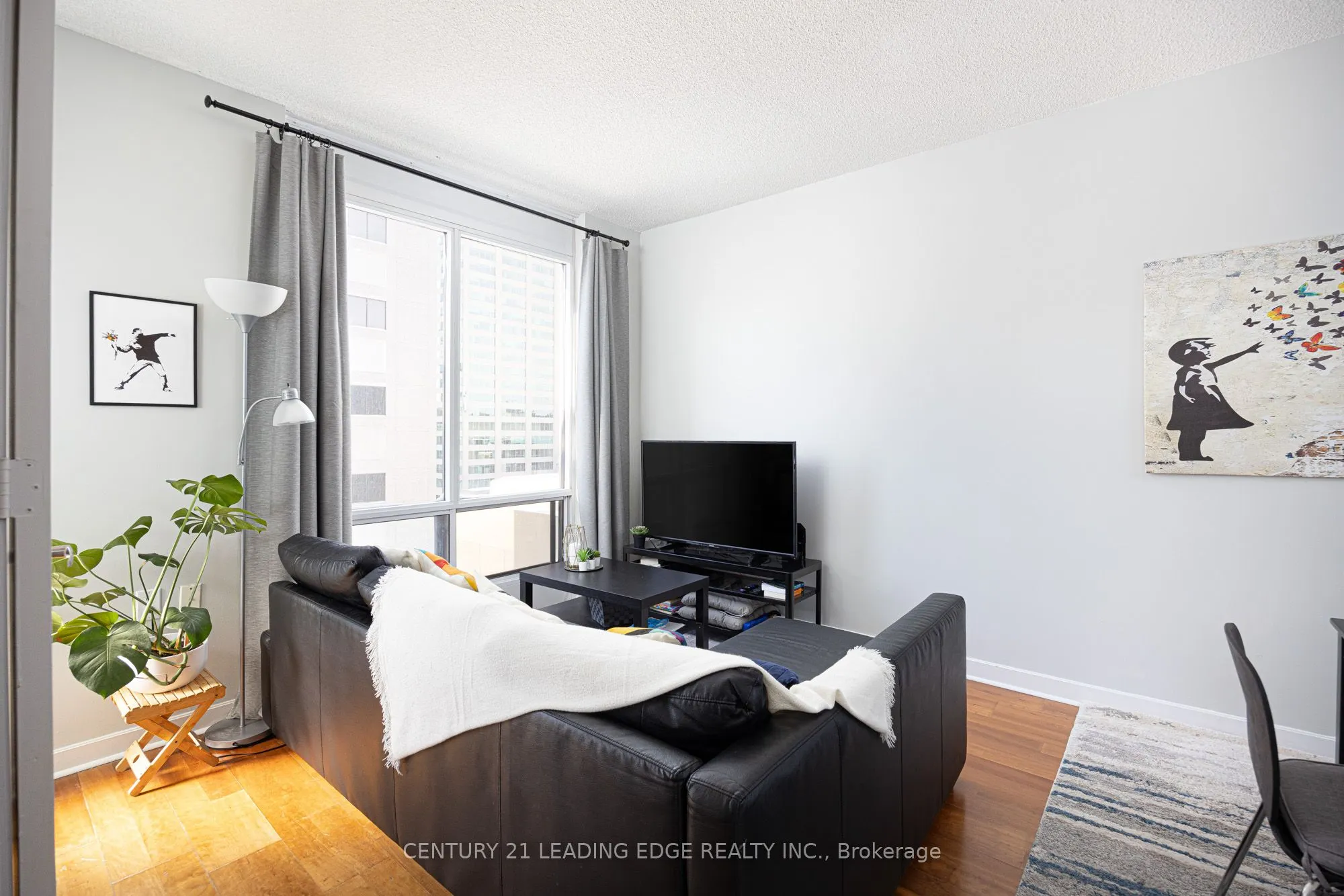 85 Bloor Street E, #1413