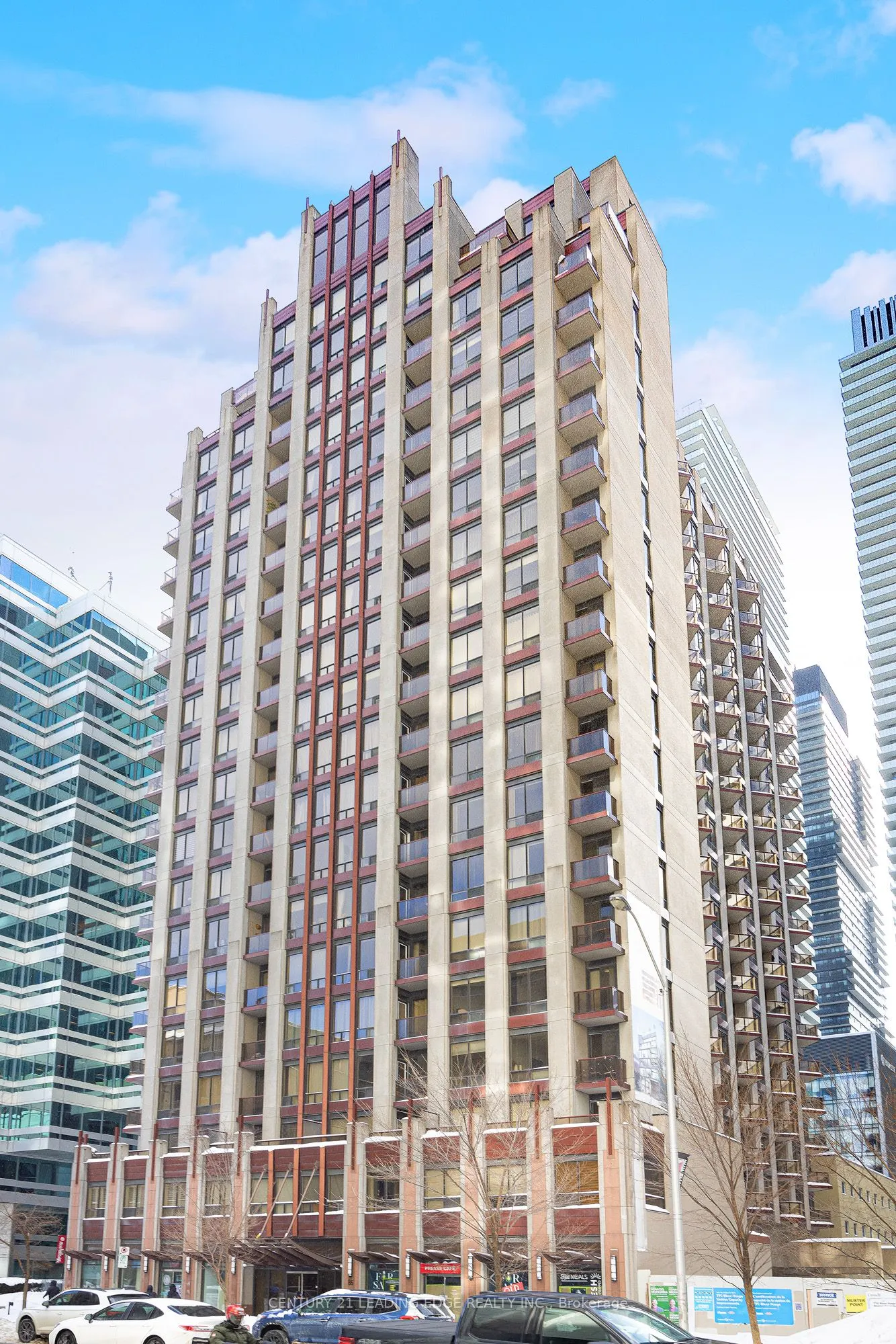 85 Bloor Street E, #1413