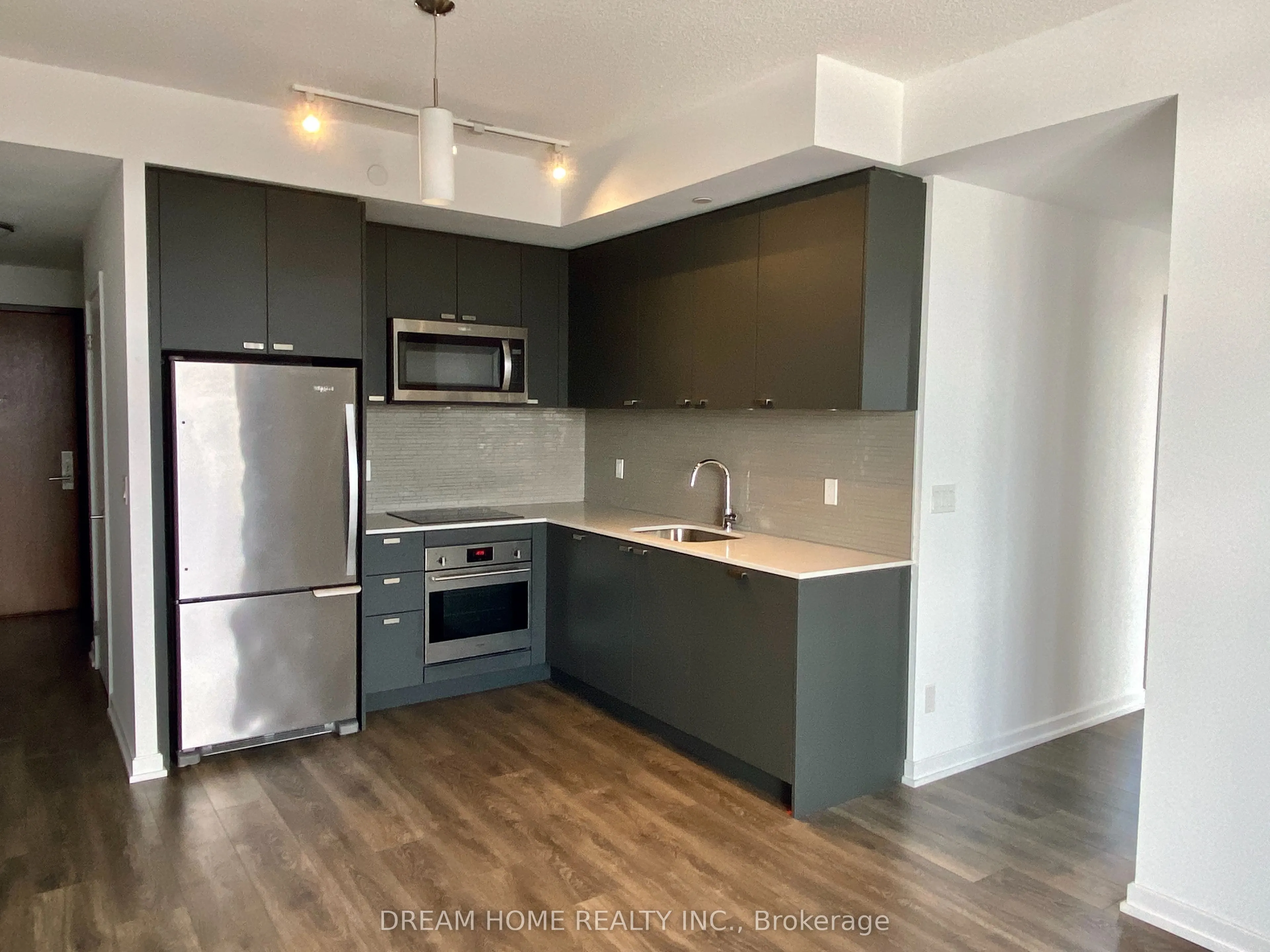 56 Forest Manor Road, #2510