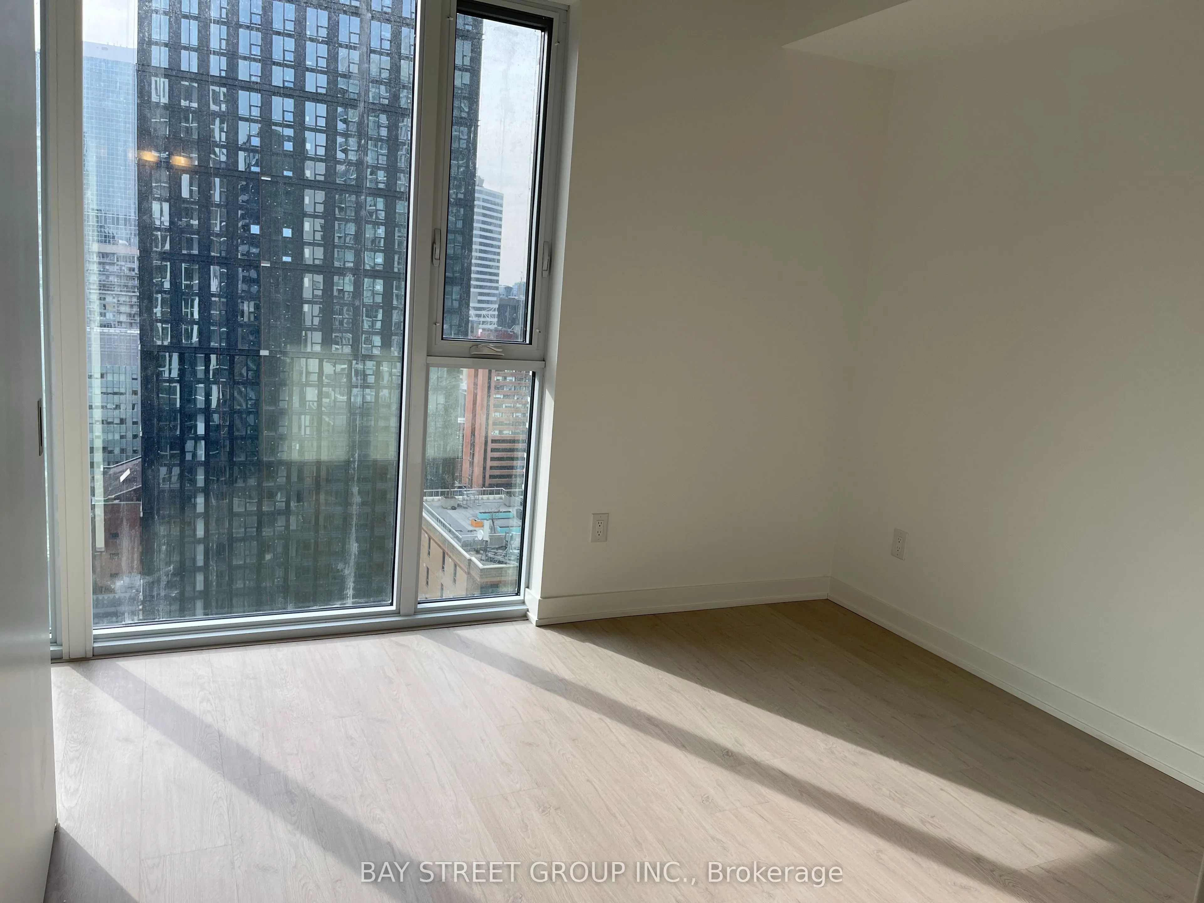 65 Mutual Street, #2305
