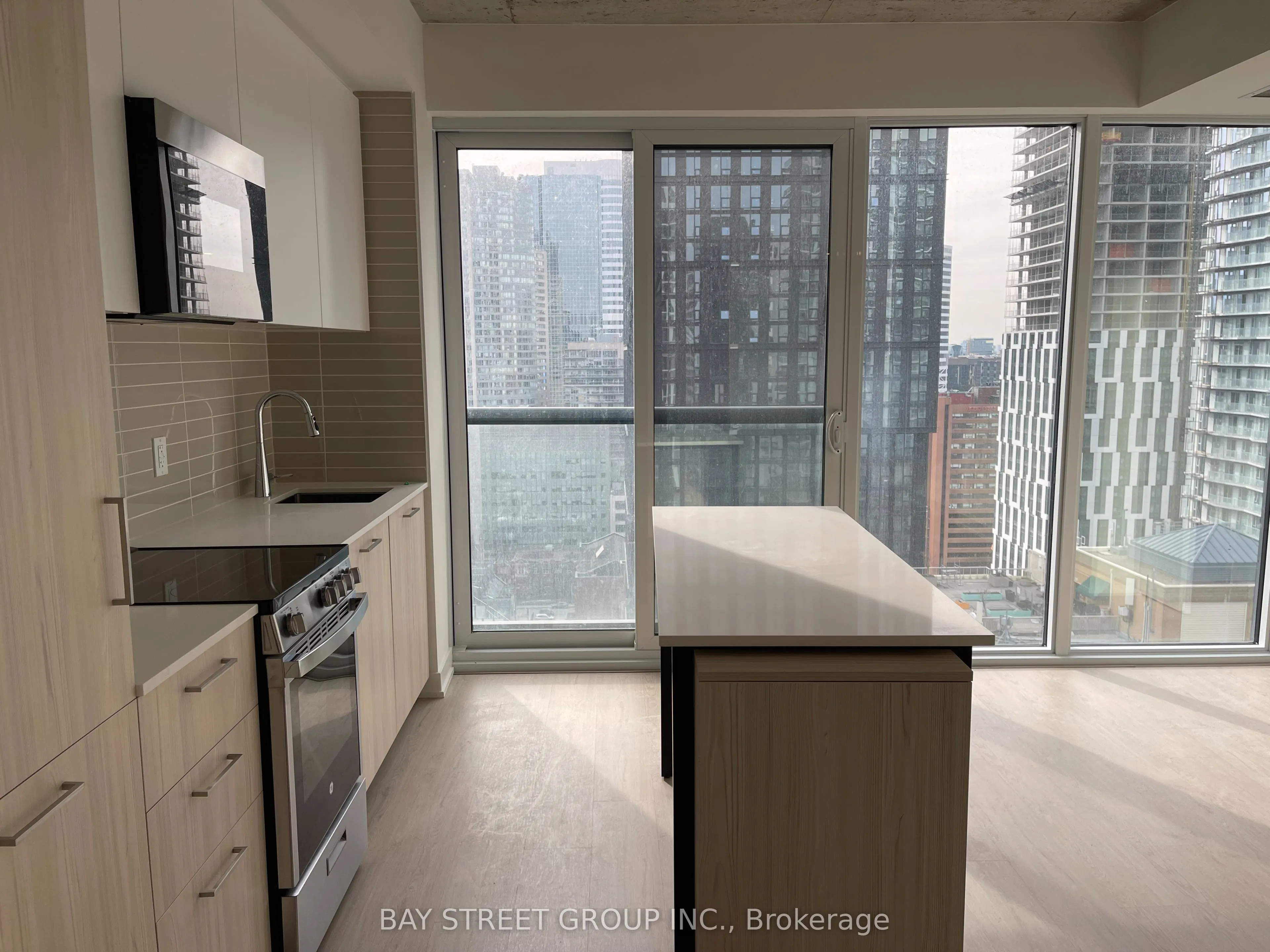 65 Mutual Street, #2305