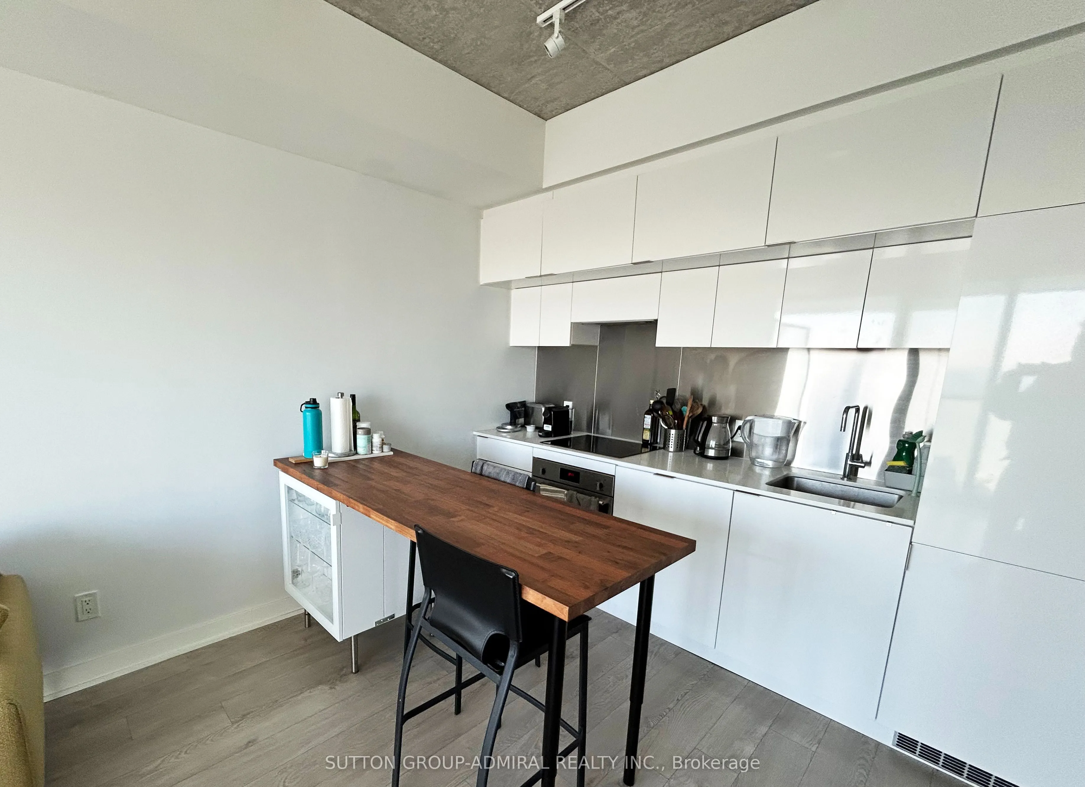 185 Roehampton Avenue, #2207