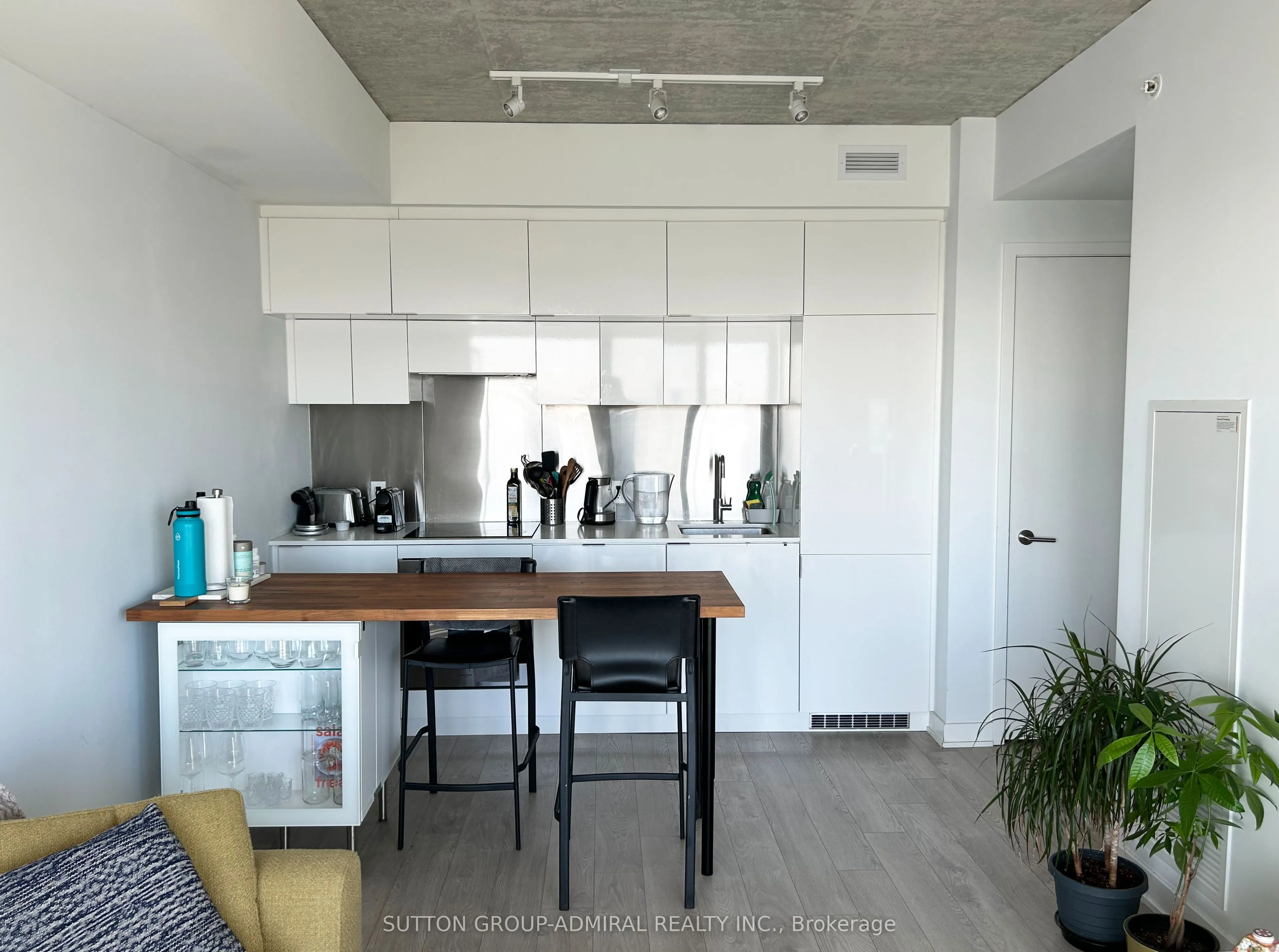 185 Roehampton Avenue, #2207