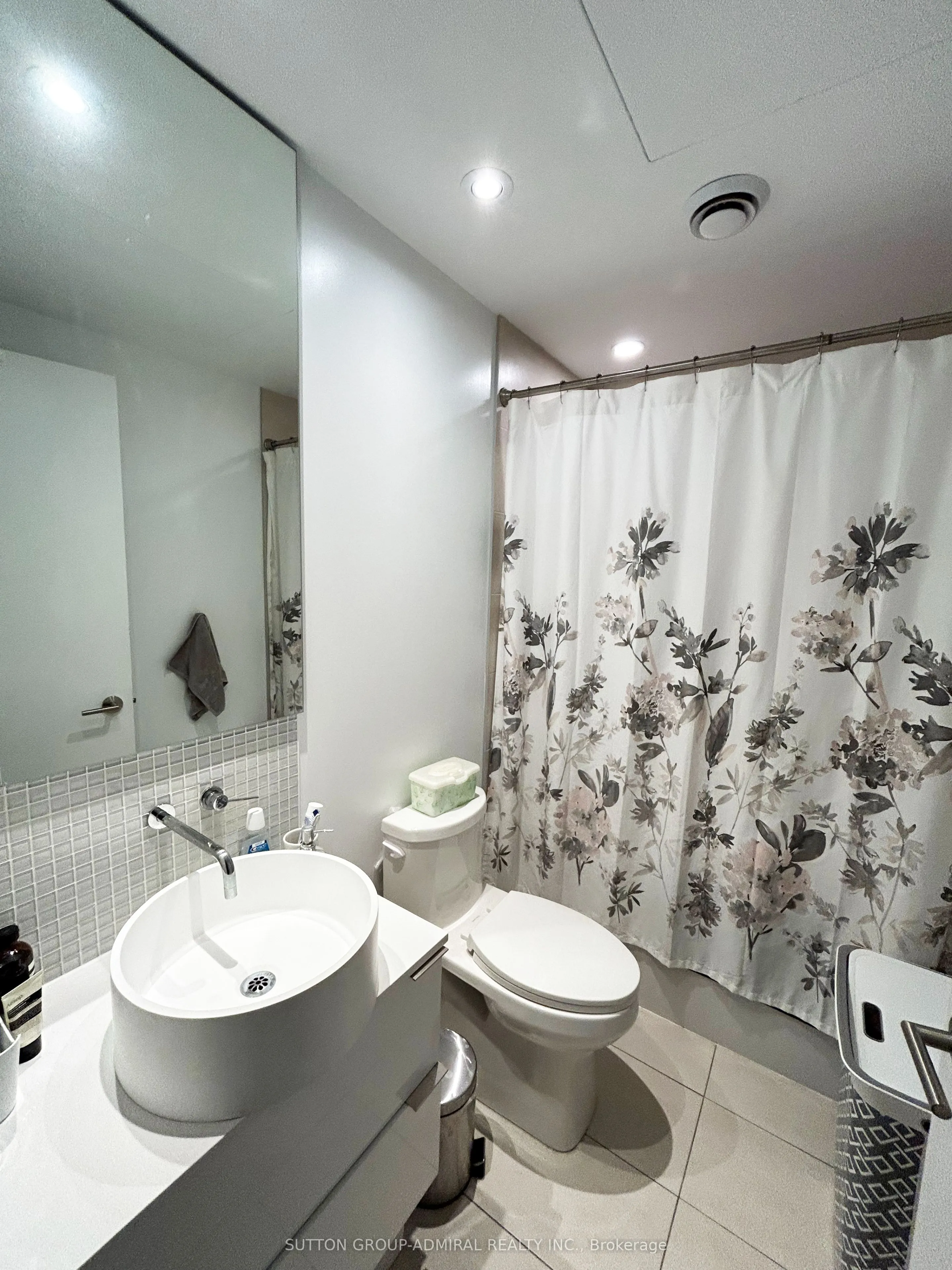 185 Roehampton Avenue, #2207