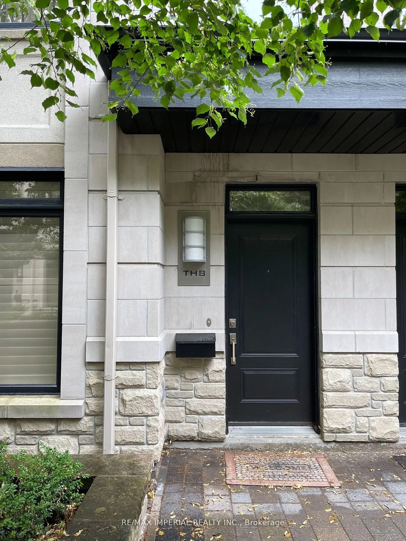 5 Oakburn Crescent, #Th8