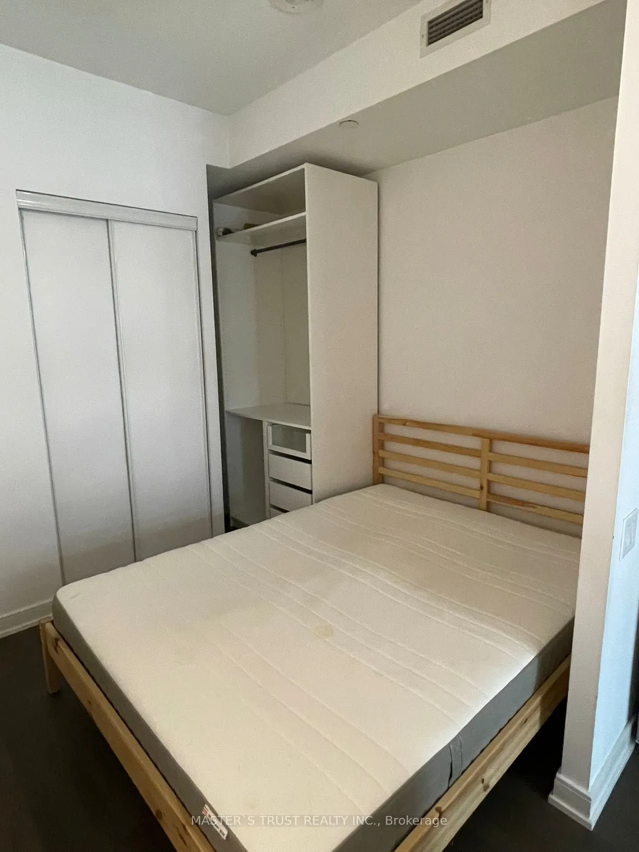 57 St Joseph Street, #1106