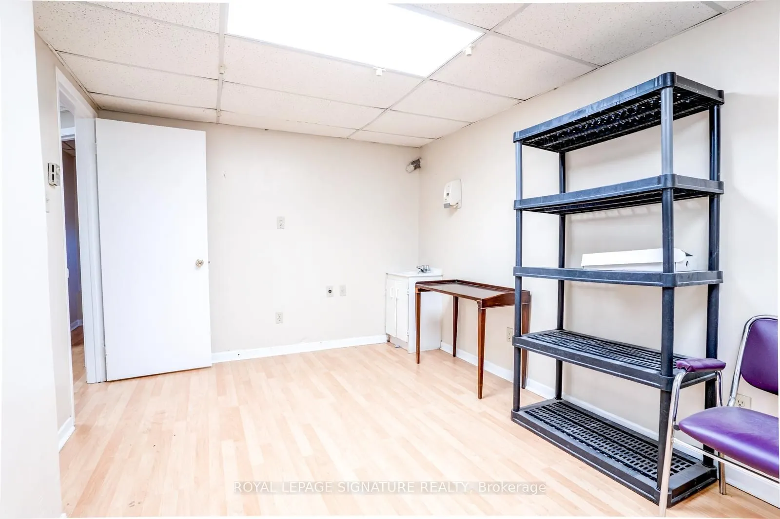 567 Bathurst Street