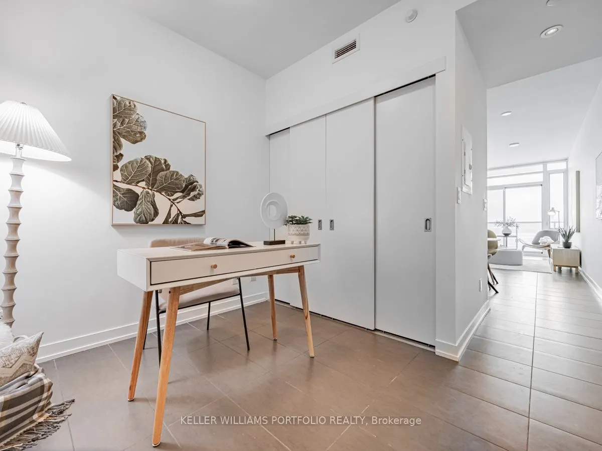 170 Fort York Boulevard, #2012
