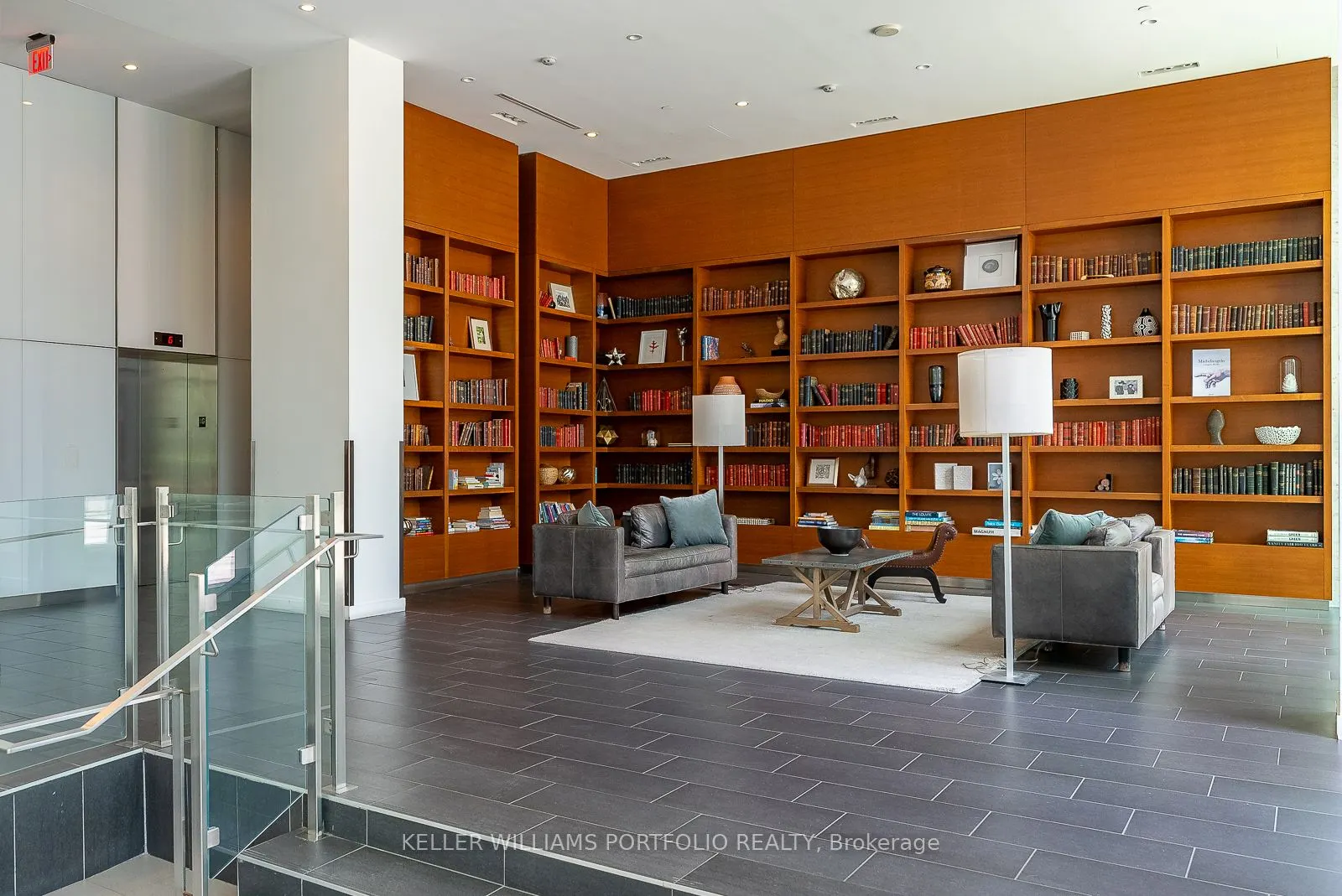 170 Fort York Boulevard, #2012