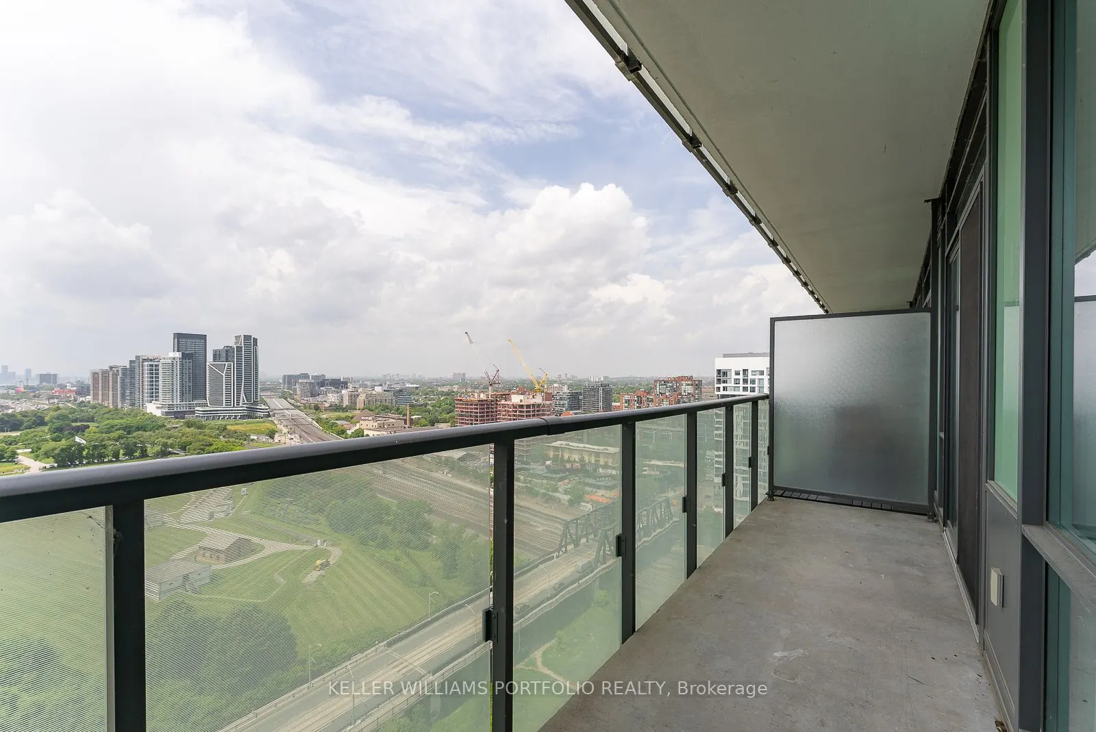 170 Fort York Boulevard, #2012