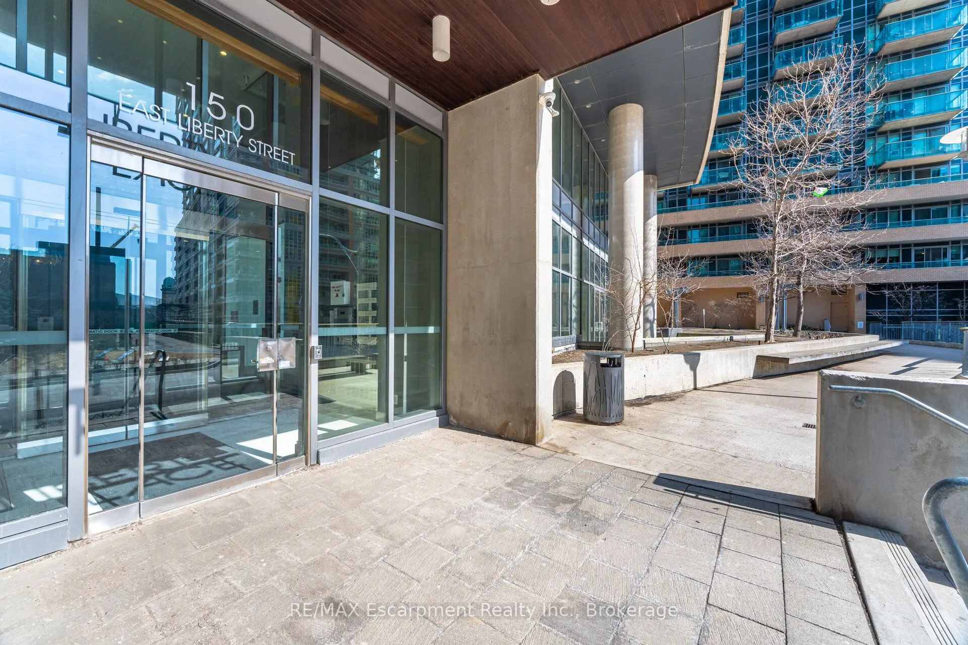 150 East Liberty Street, #2301