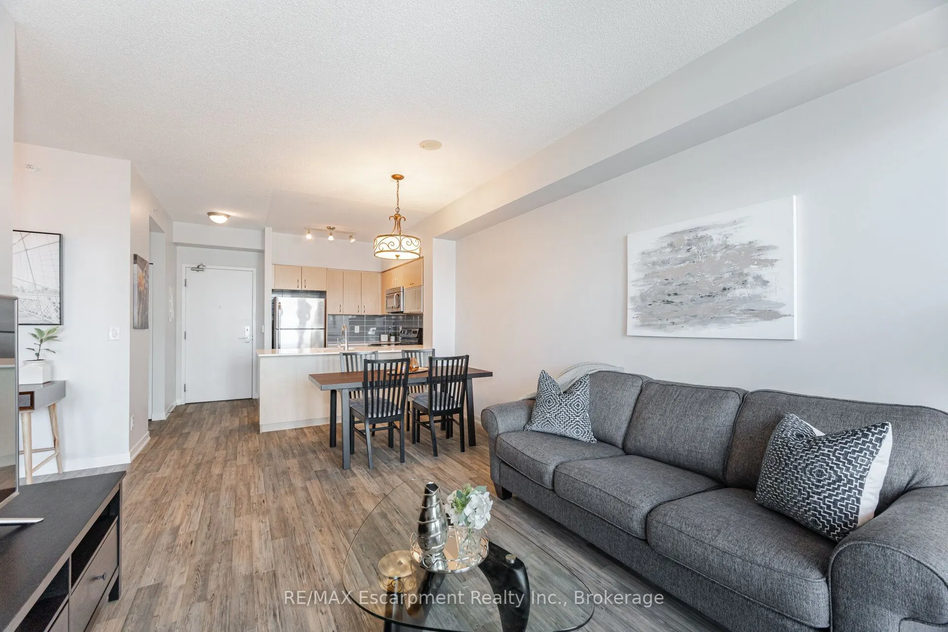 150 East Liberty Street, #2301