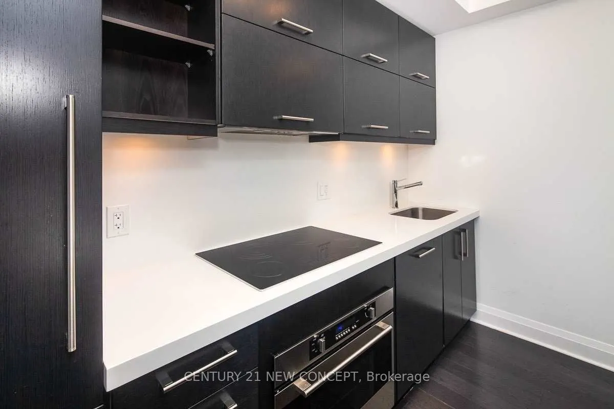 1080 Bay Street, #2403