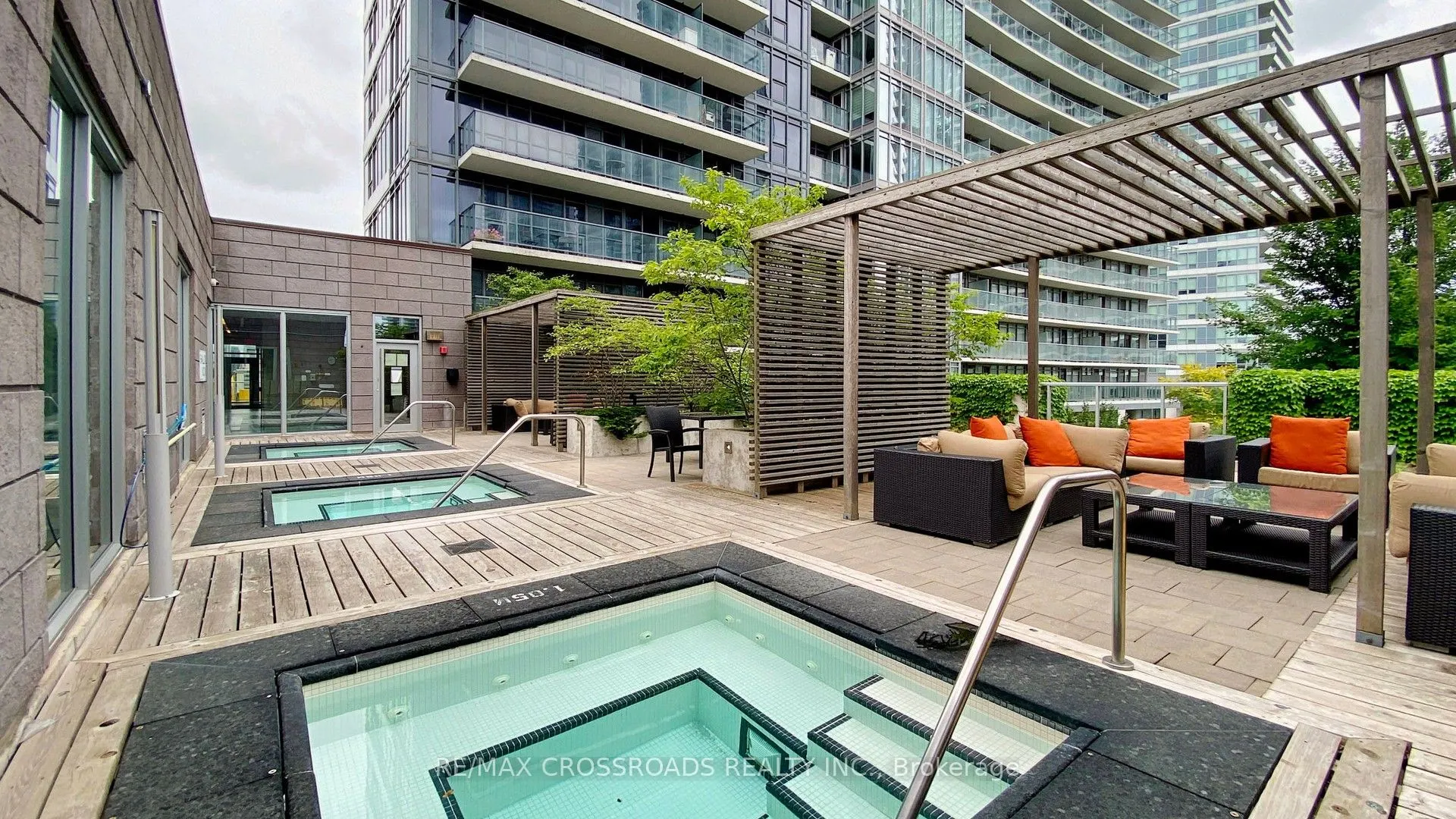 121 McMahon Drive, #310