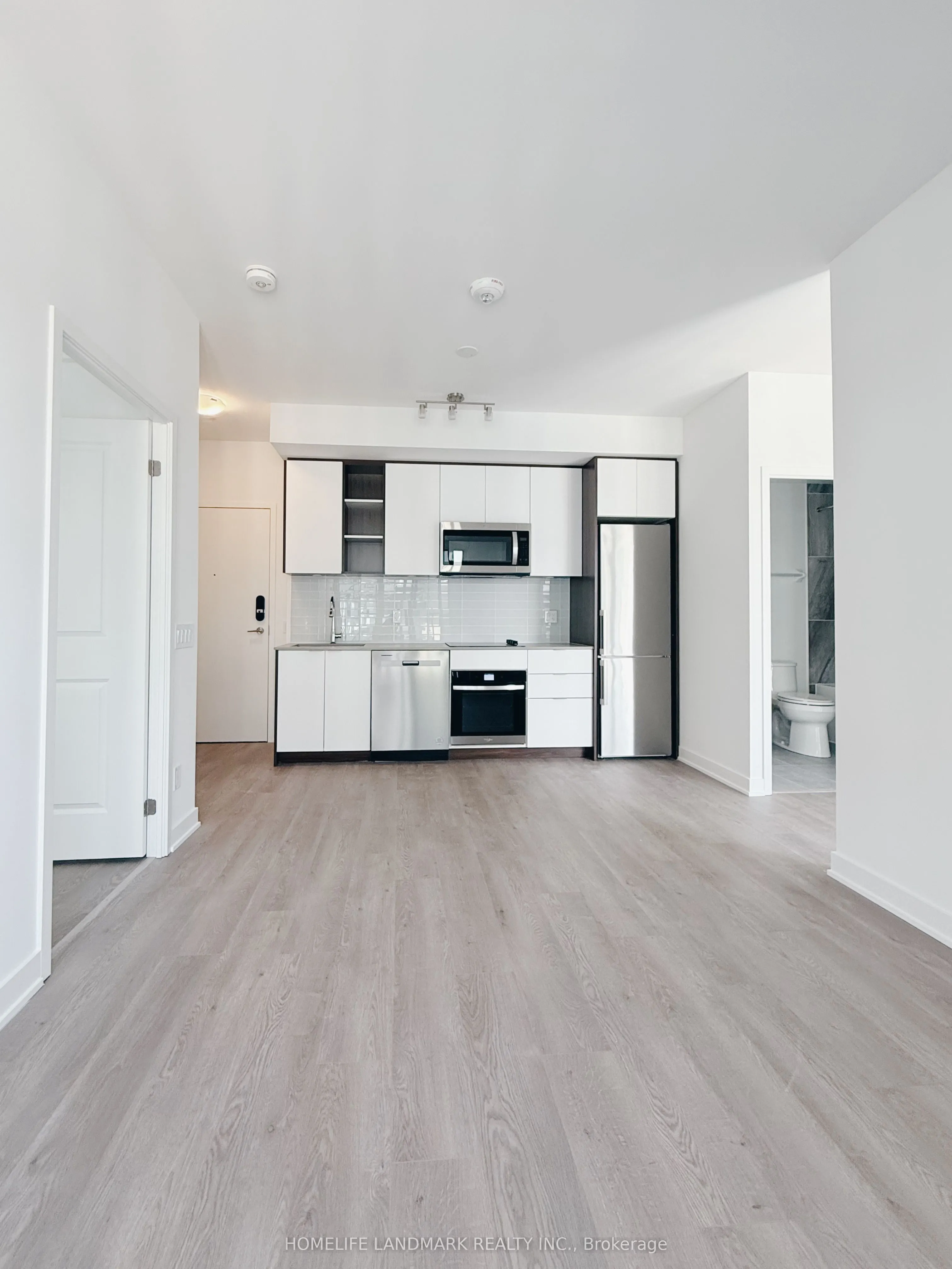 543 Richmond Street W, #1410
