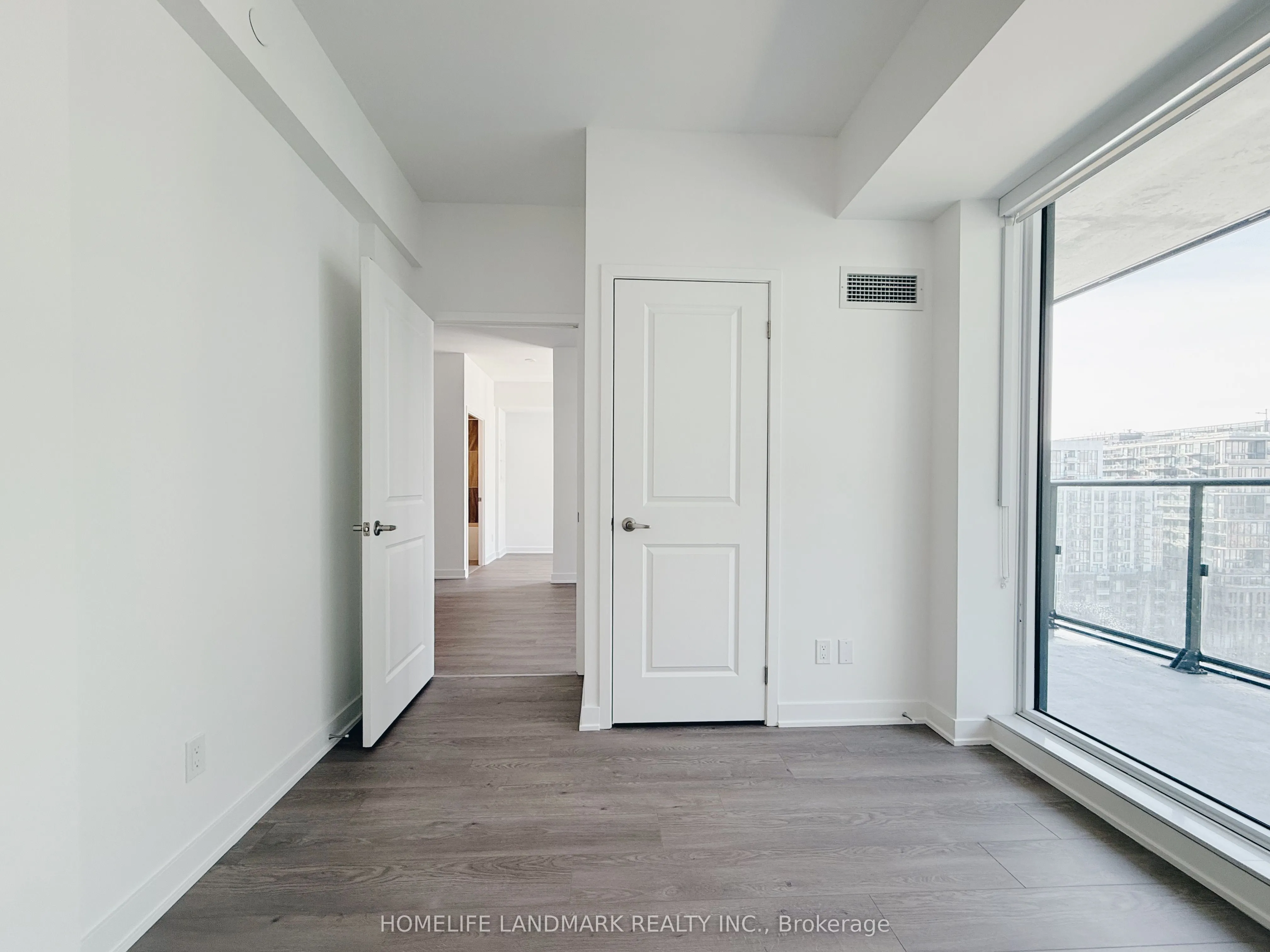543 Richmond Street W, #1410