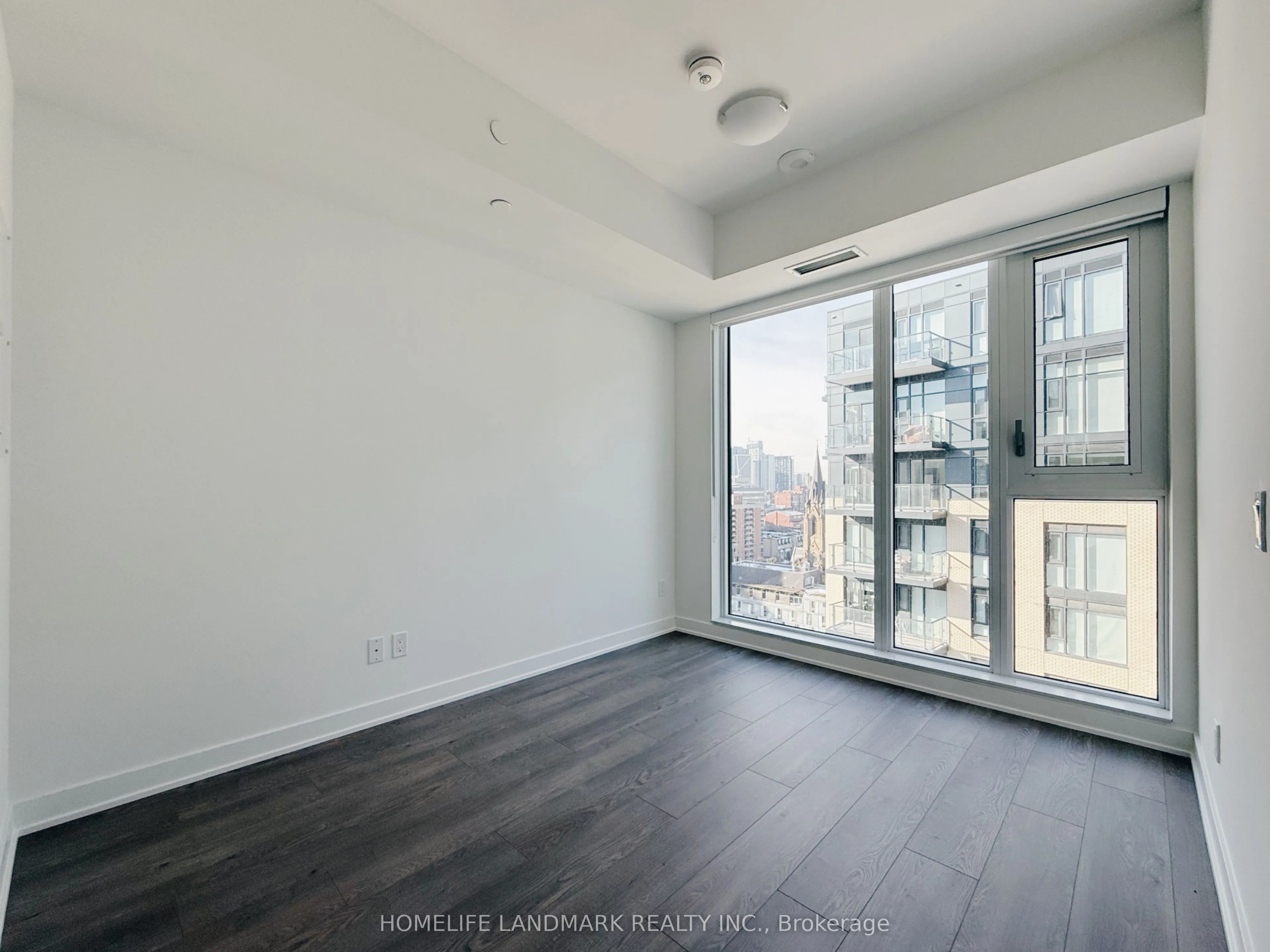 543 Richmond Street W, #1410