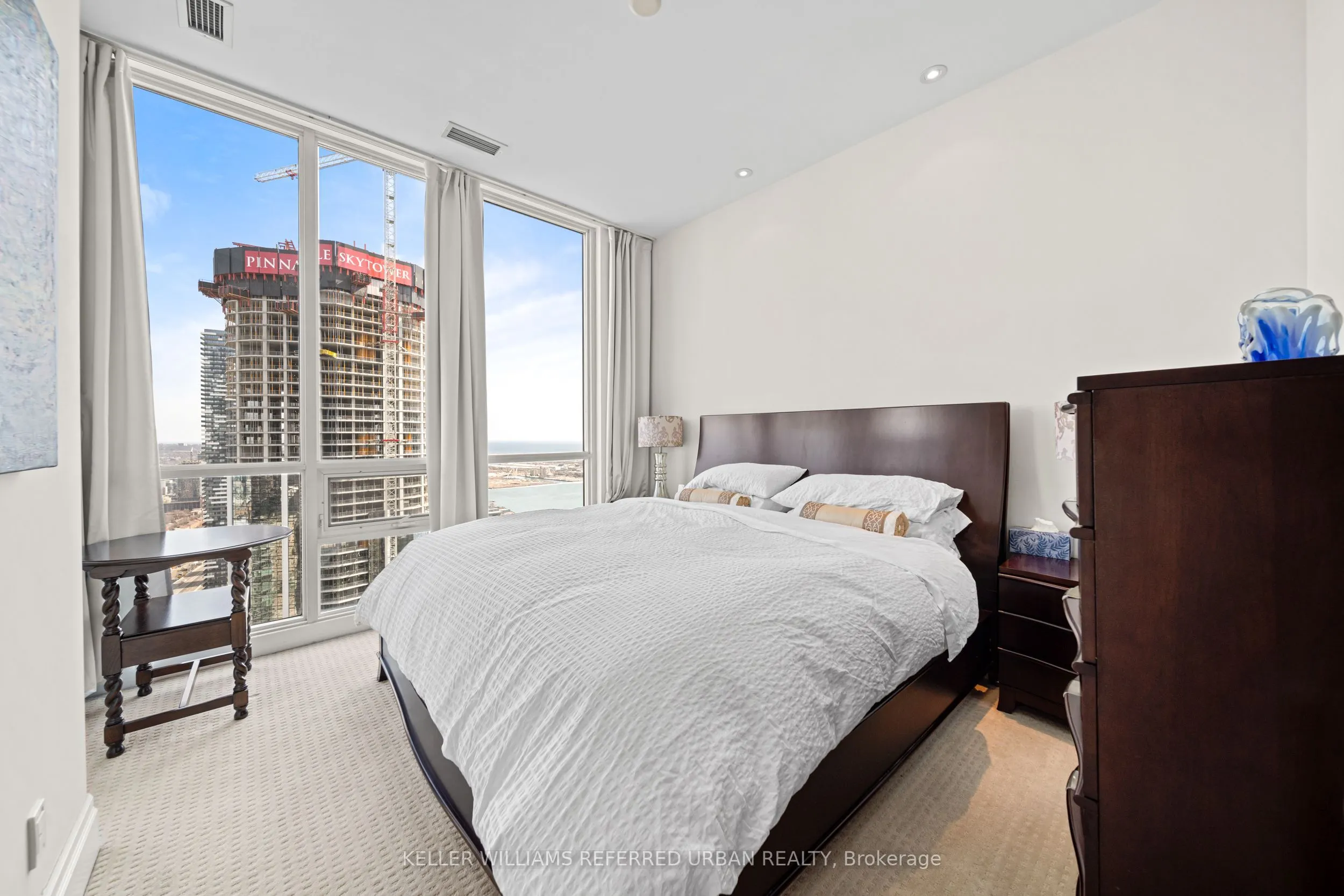 16 Harbour Street, #5304