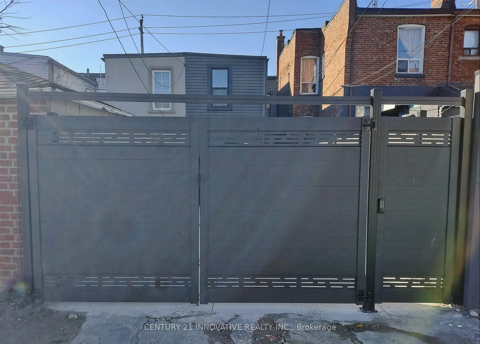 613 Dufferin Street