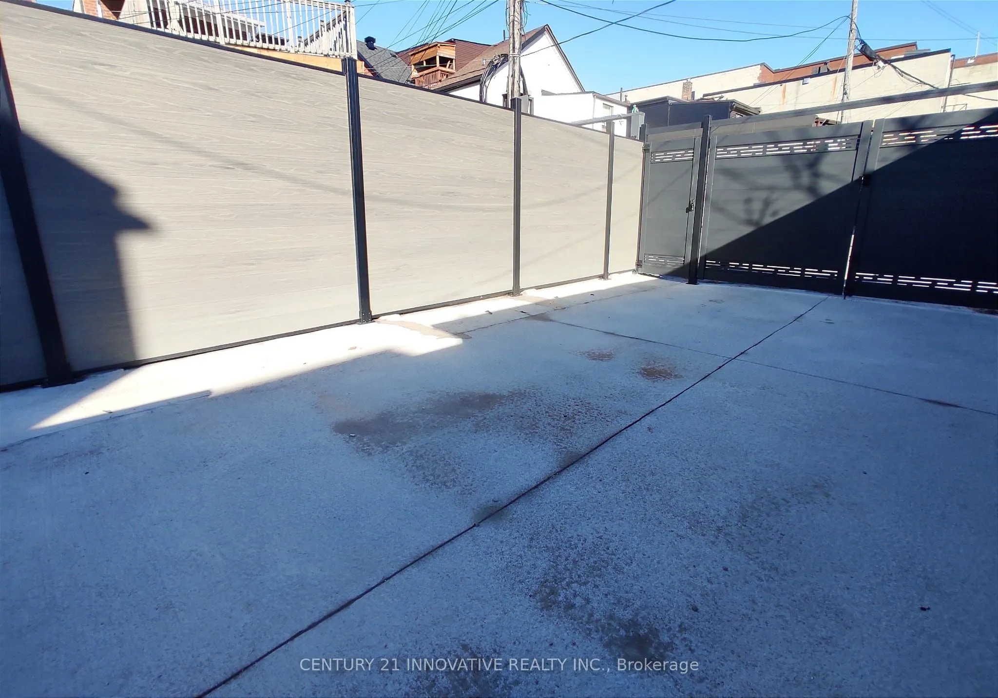 613 Dufferin Street