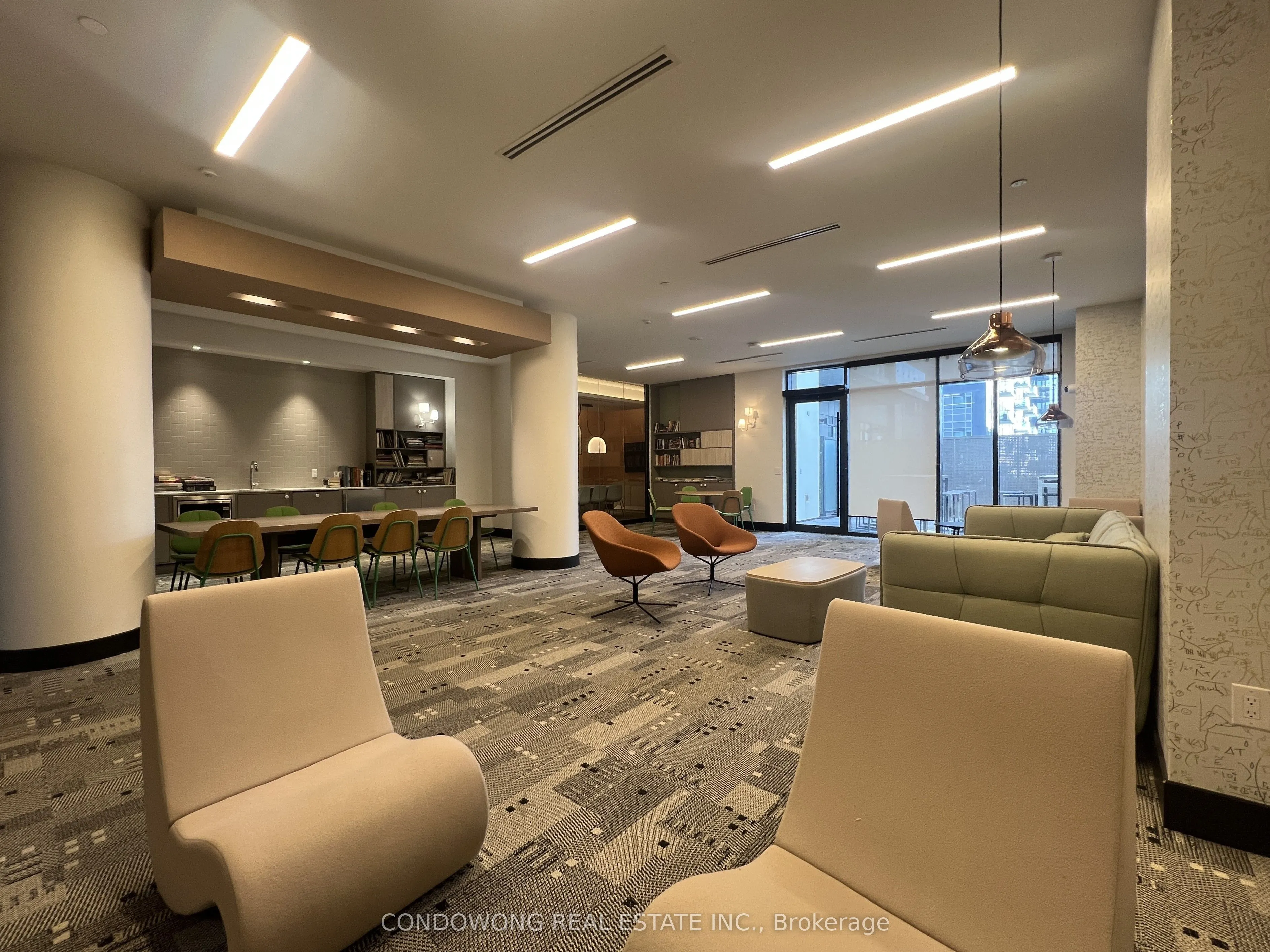 35 Tubman Avenue, #1116