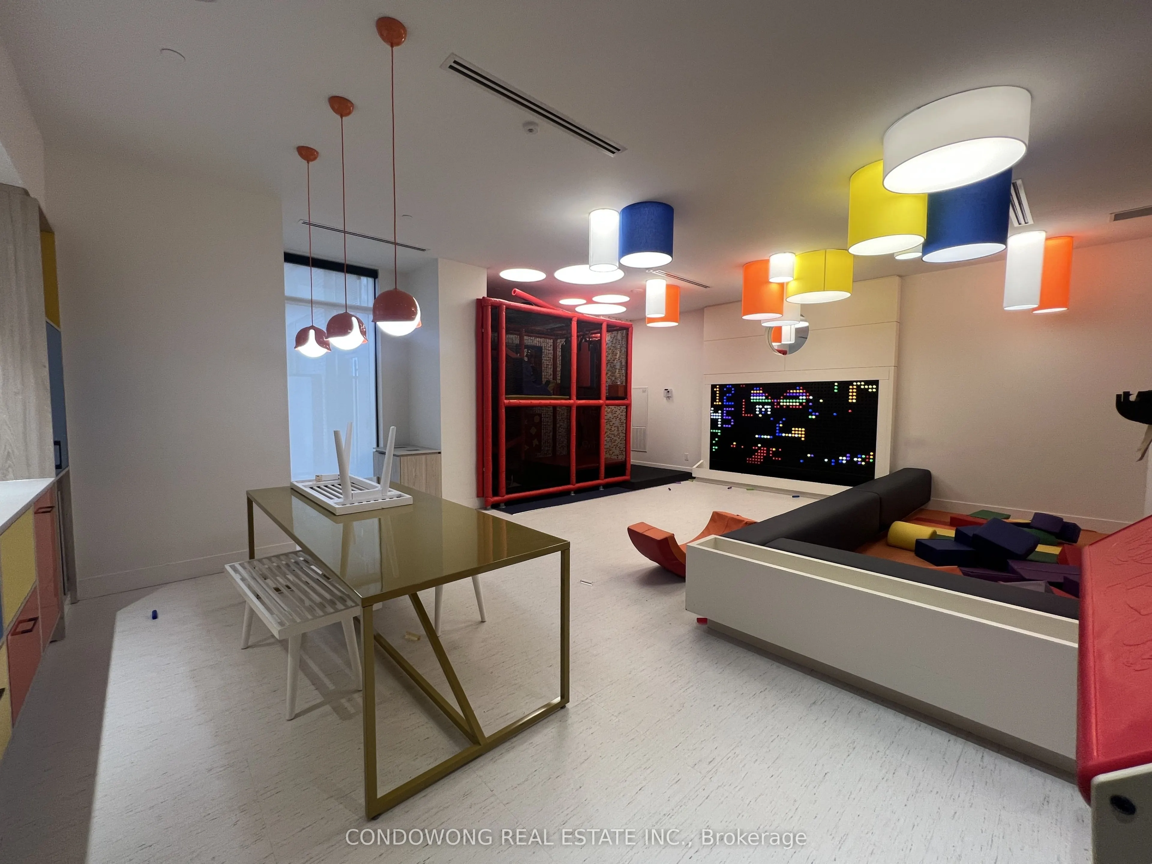 35 Tubman Avenue, #1116