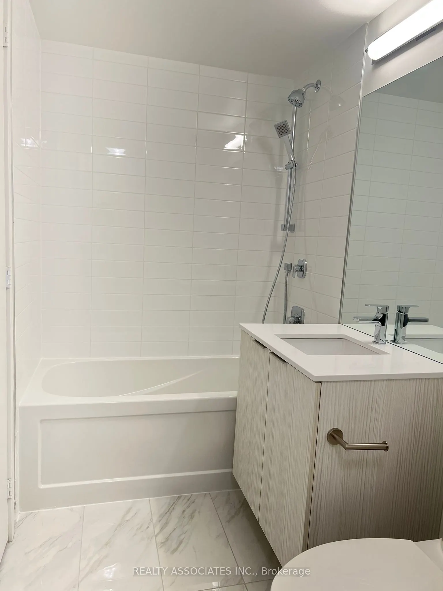 158 Front Street E, #1816