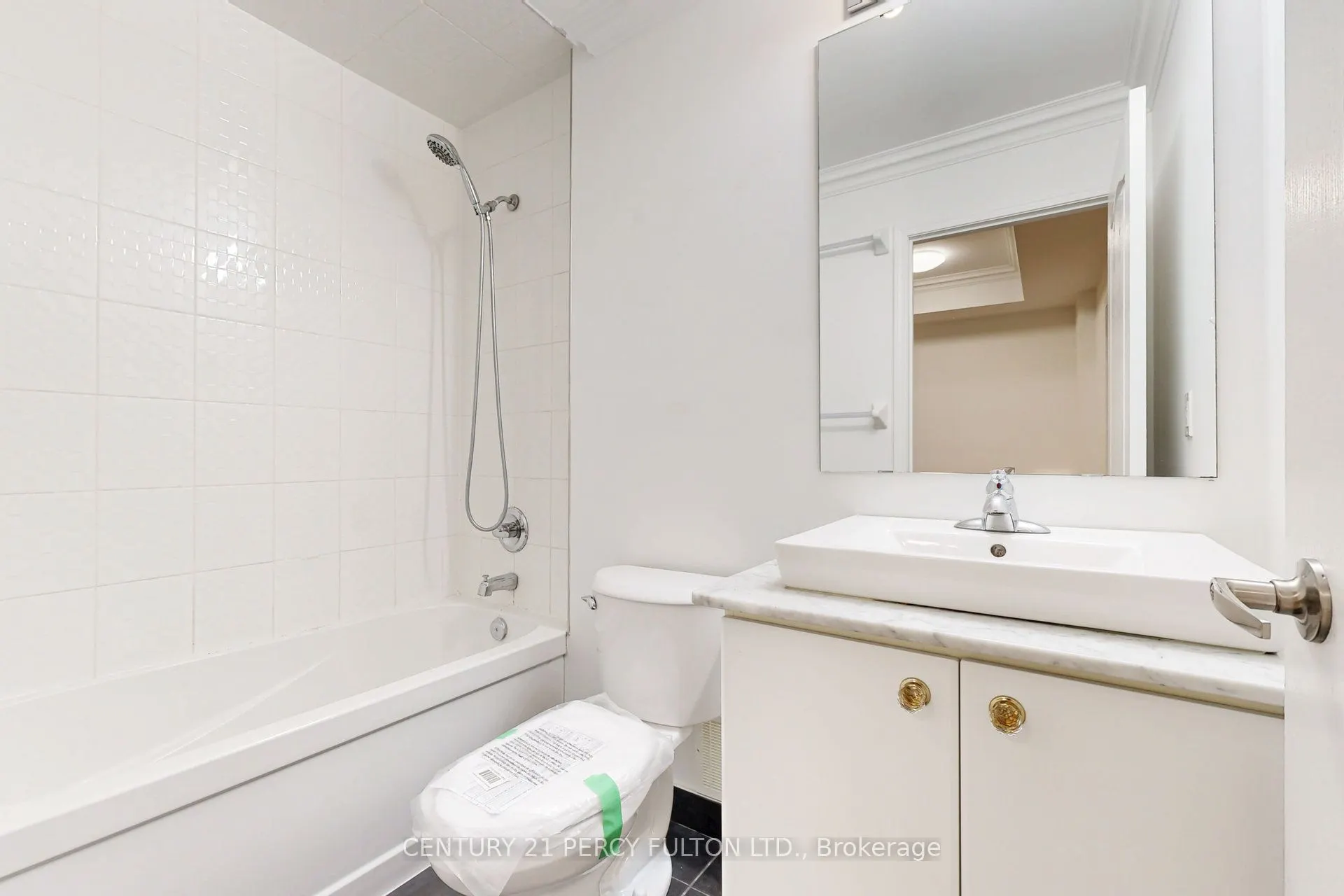 19 Coneflower Crescent, #118