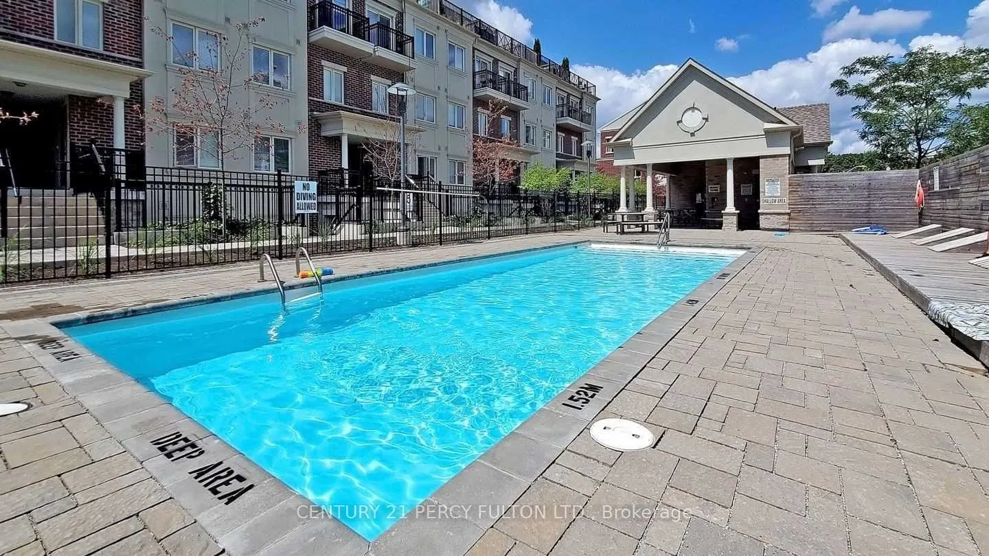 19 Coneflower Crescent, #118
