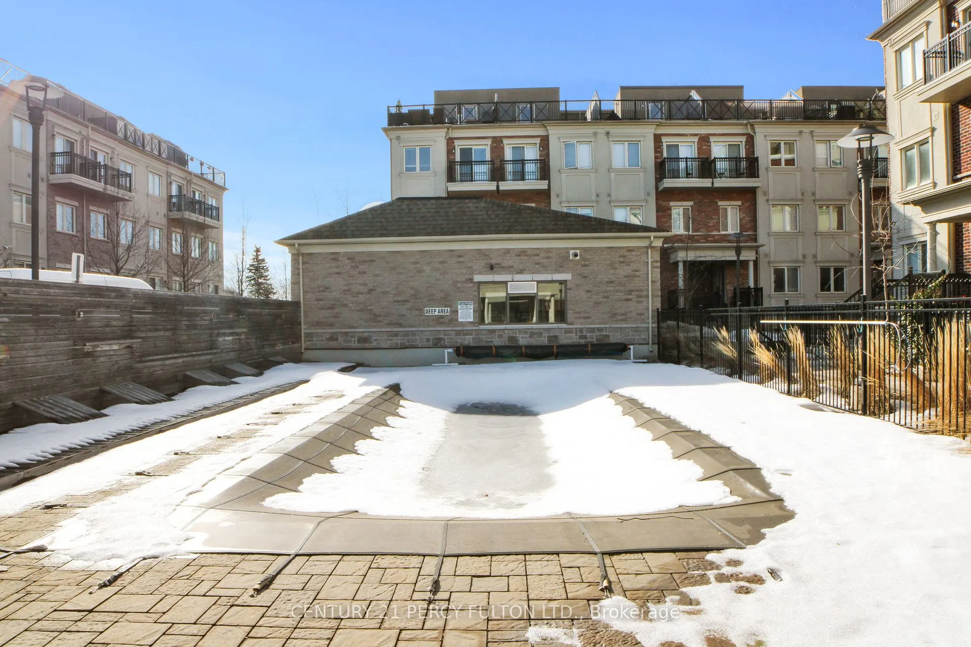 19 Coneflower Crescent, #118