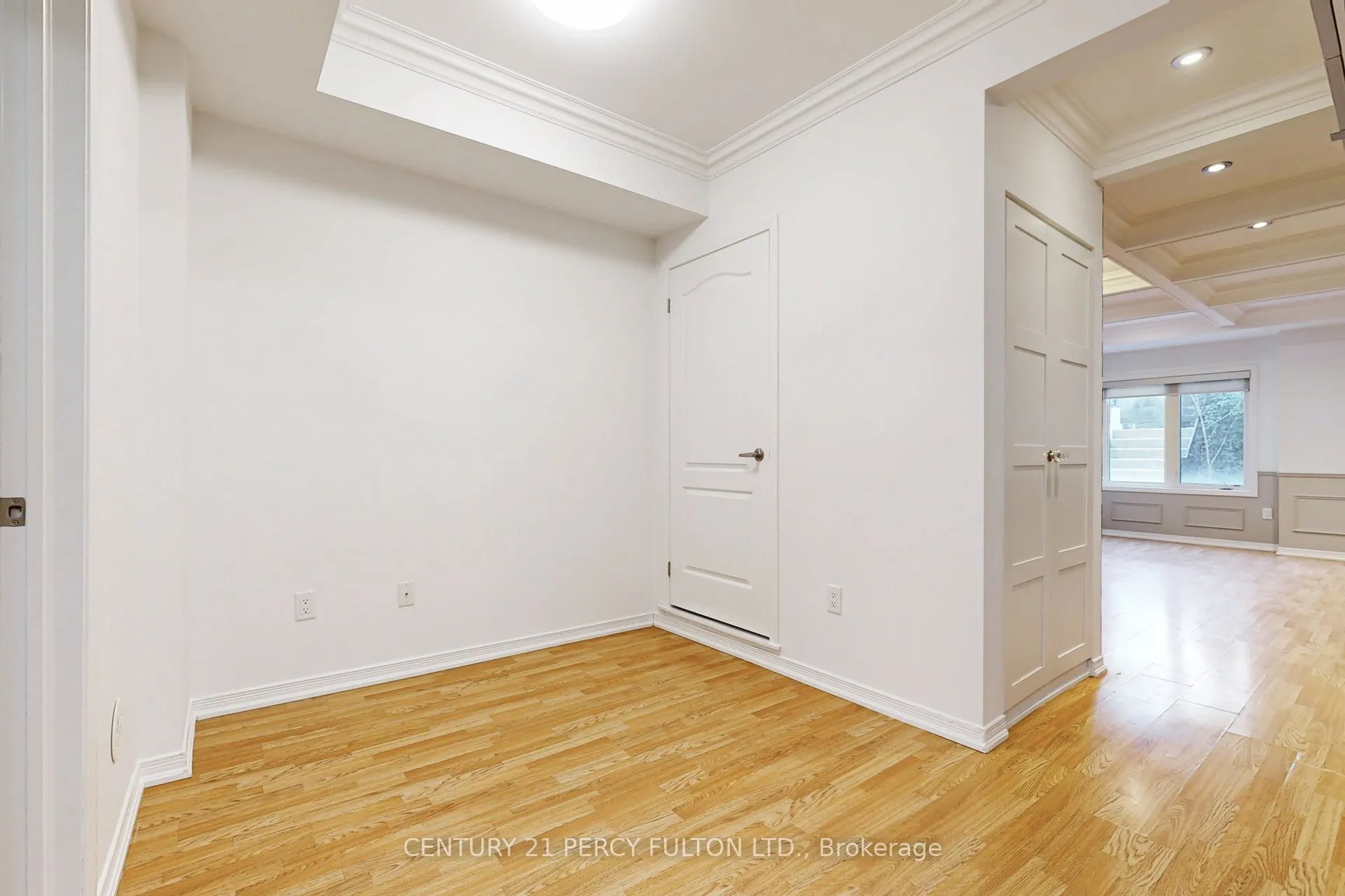 19 Coneflower Crescent, #118