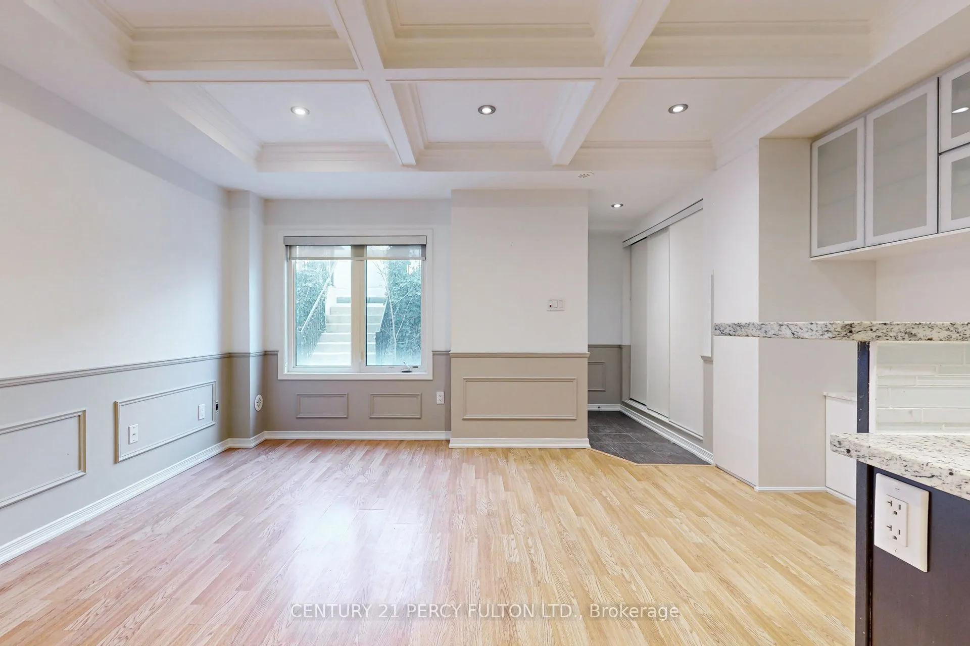 19 Coneflower Crescent, #118