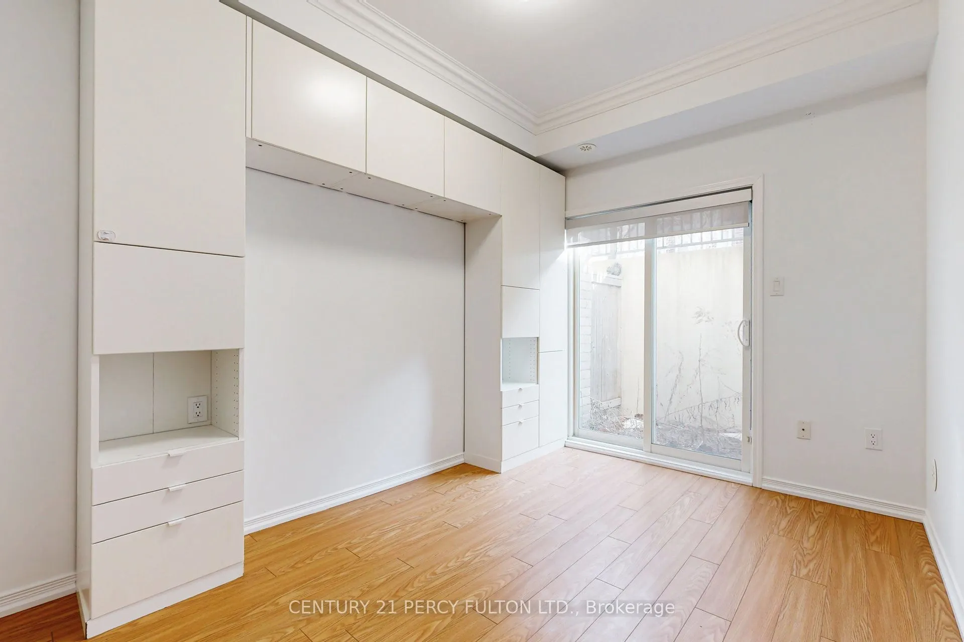 19 Coneflower Crescent, #118