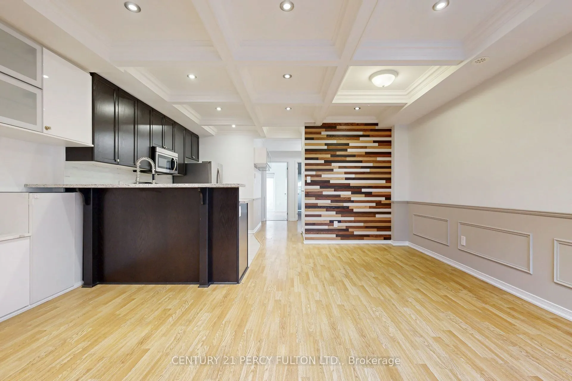 19 Coneflower Crescent, #118