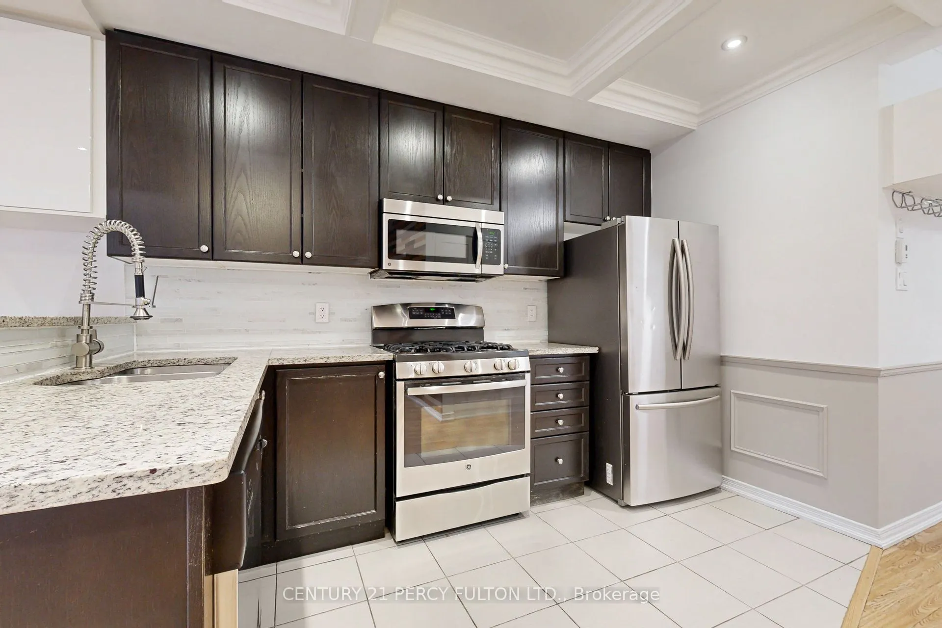 19 Coneflower Crescent, #118