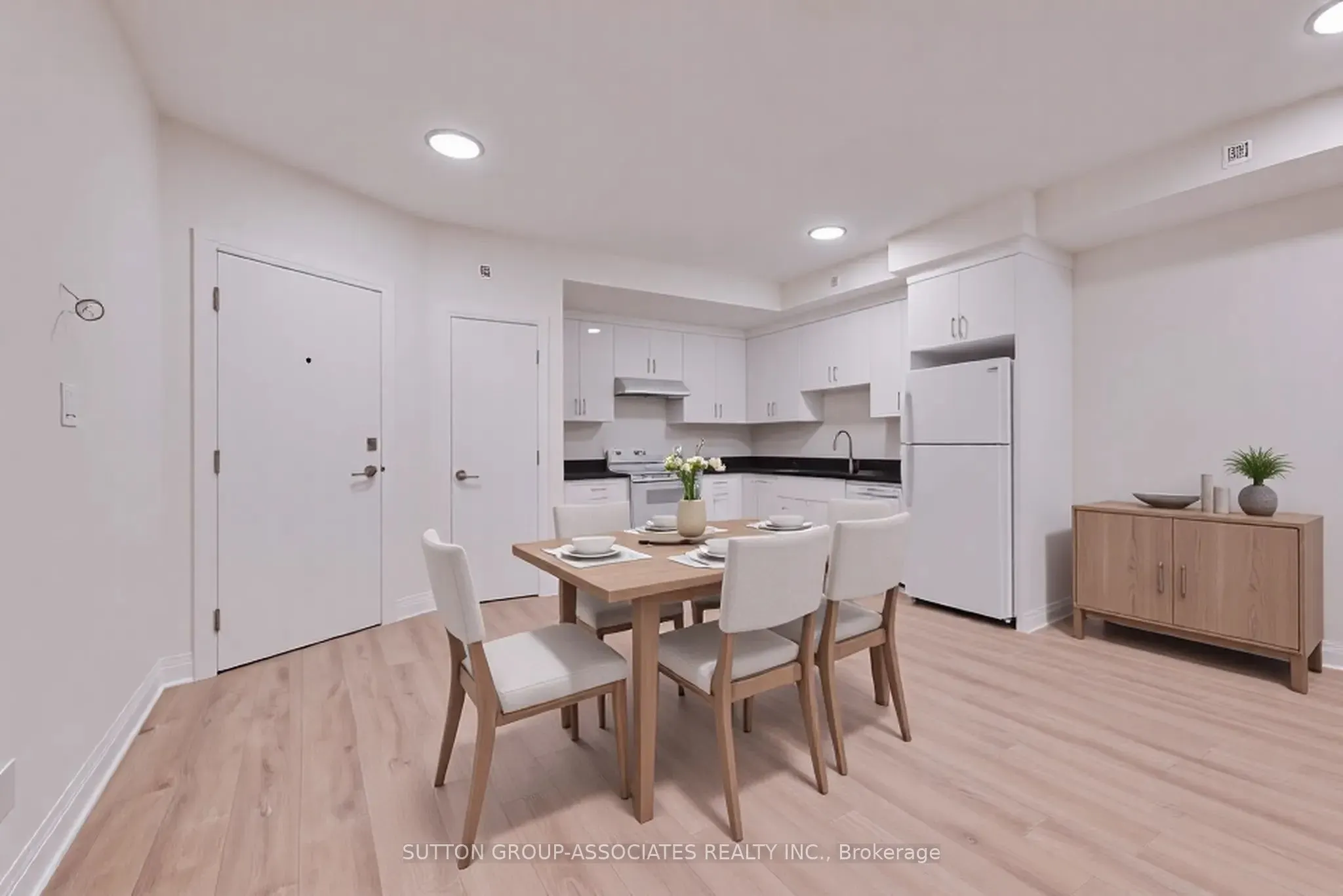 782A St Clair Avenue W, #2B