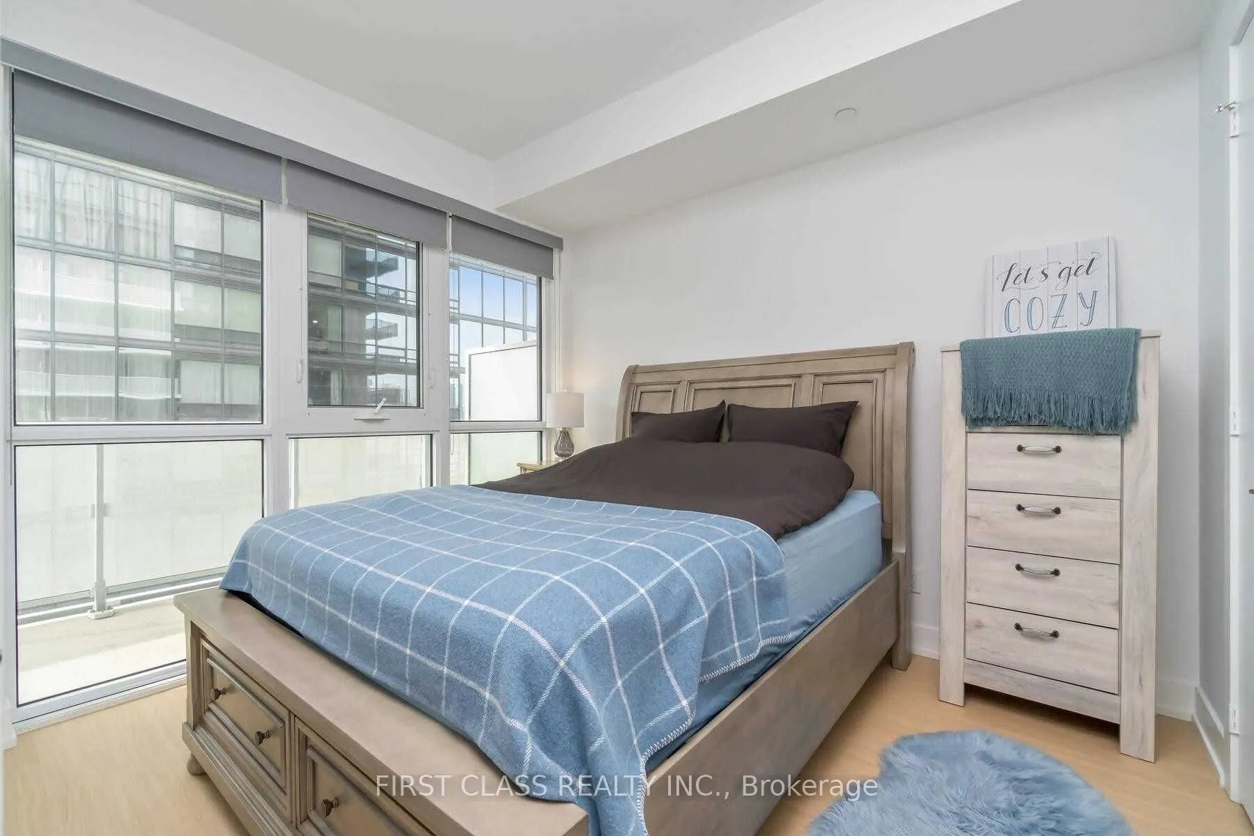 7 Grenville Street, #2313