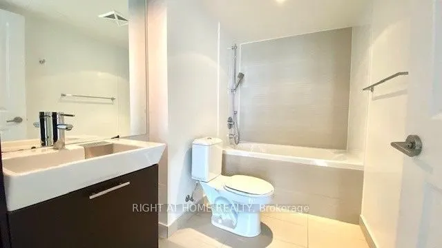 386 Yonge Street, #4116