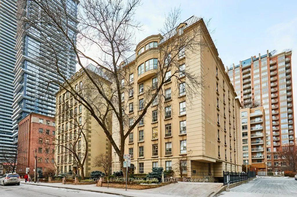 88 Charles Street E, #301