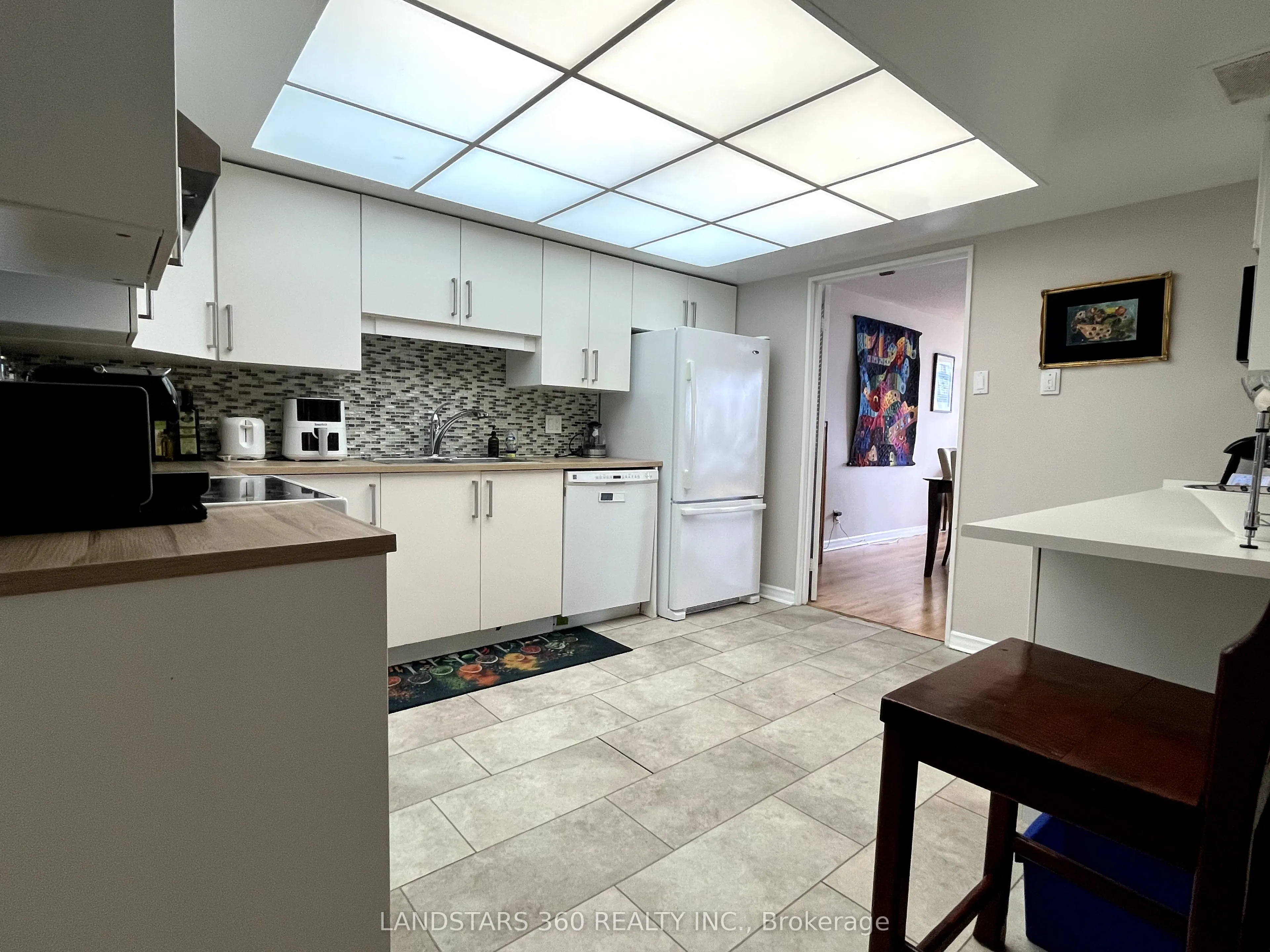 55 Harbour Square #3311