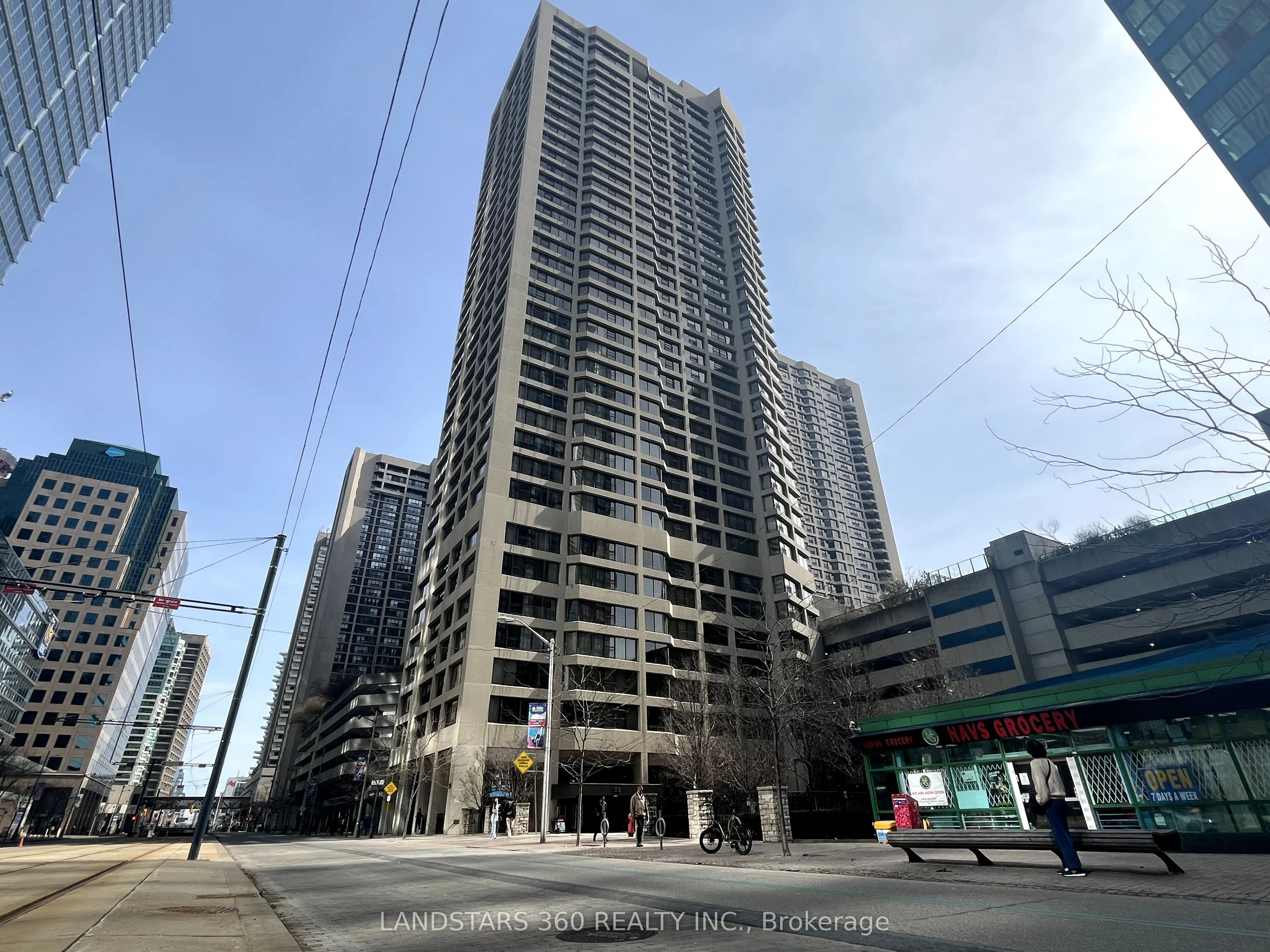 55 Harbour Square #3311