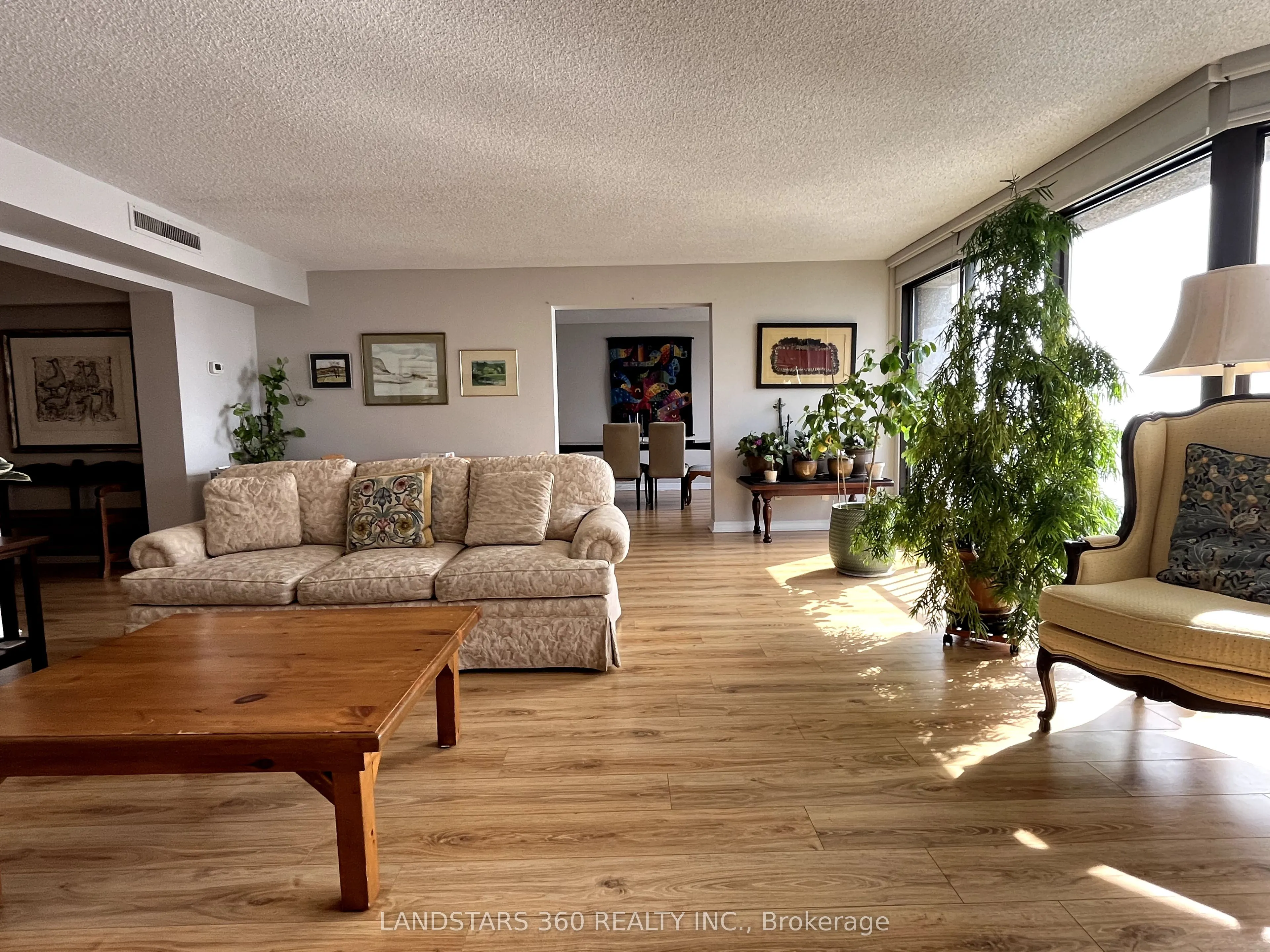 55 Harbour Square #3311