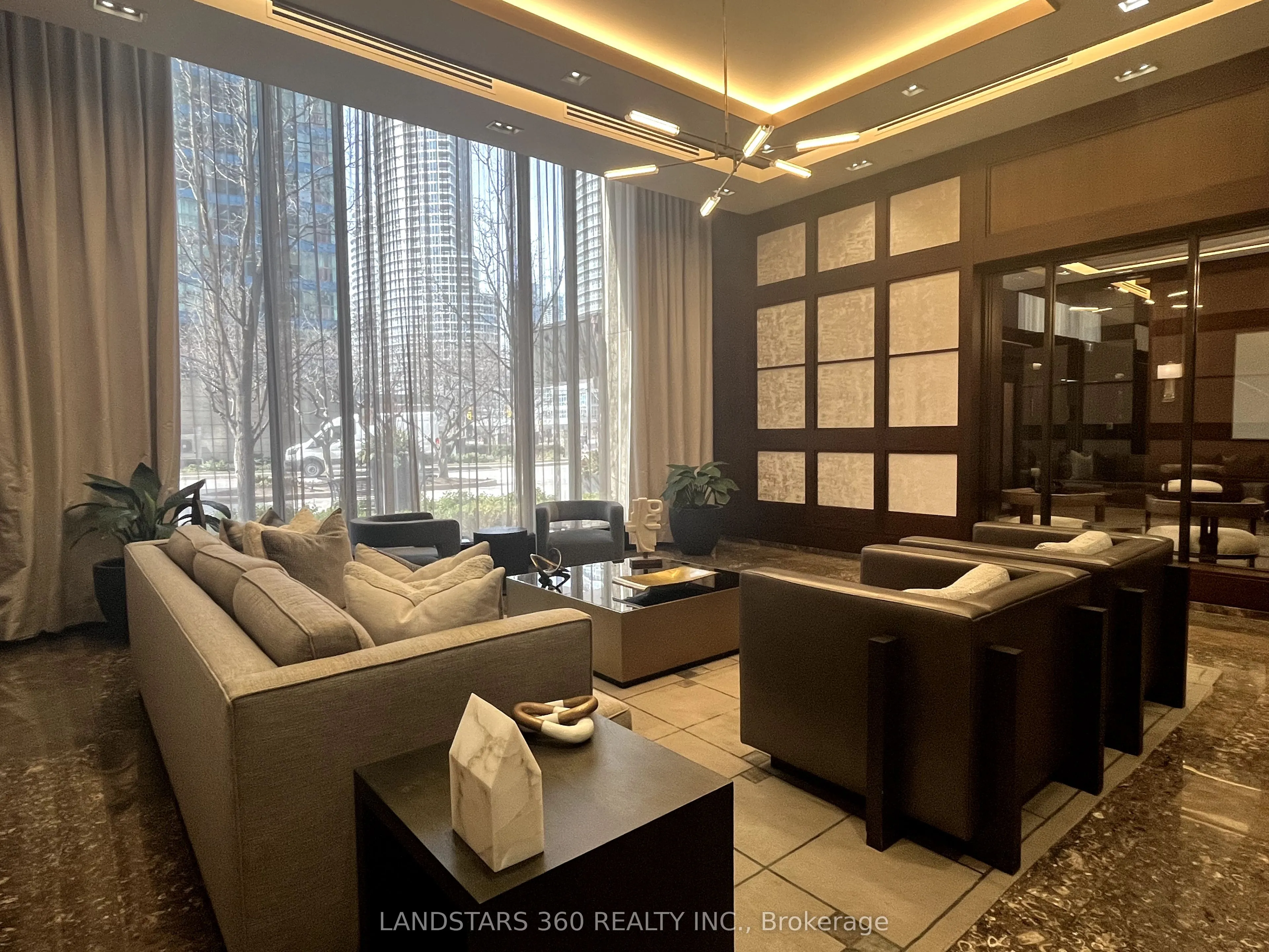 55 Harbour Square #3311