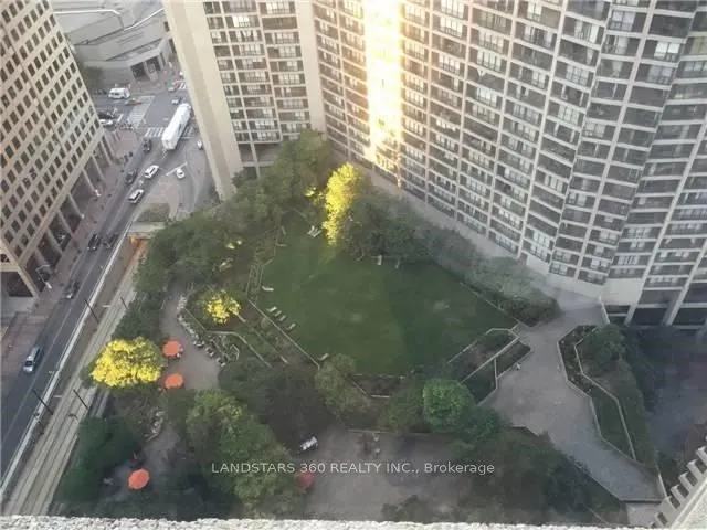 55 Harbour Square #3311