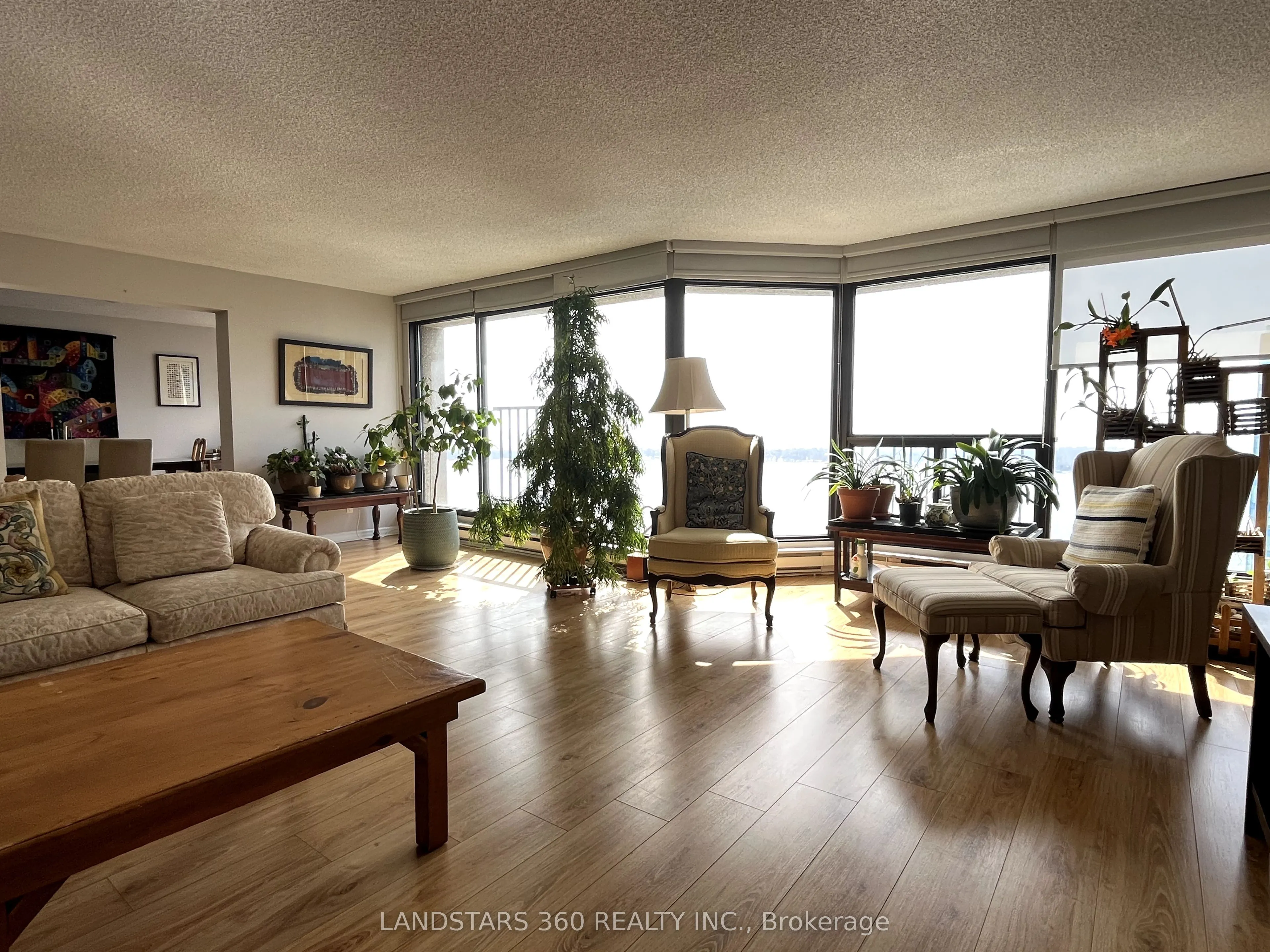 55 Harbour Square #3311