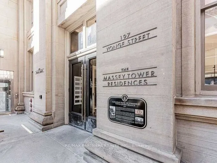 197 Yonge Street, #1704