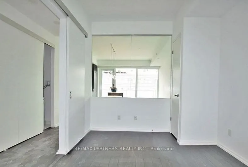 197 Yonge Street, #1704