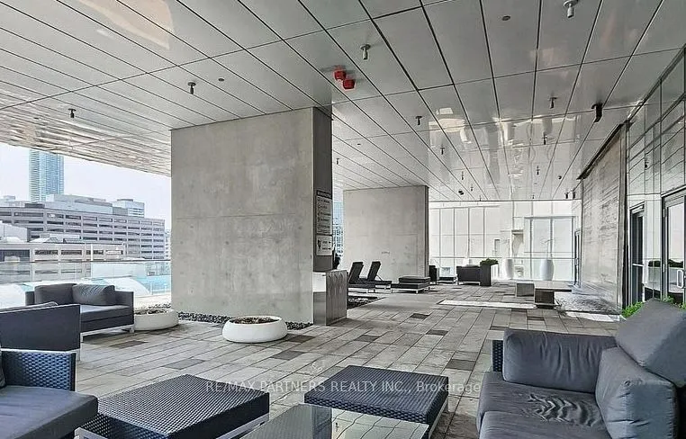 197 Yonge Street, #1704