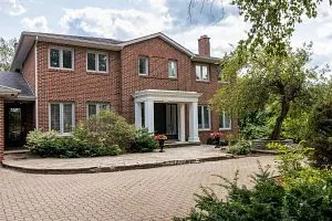 15 Old Colony Road