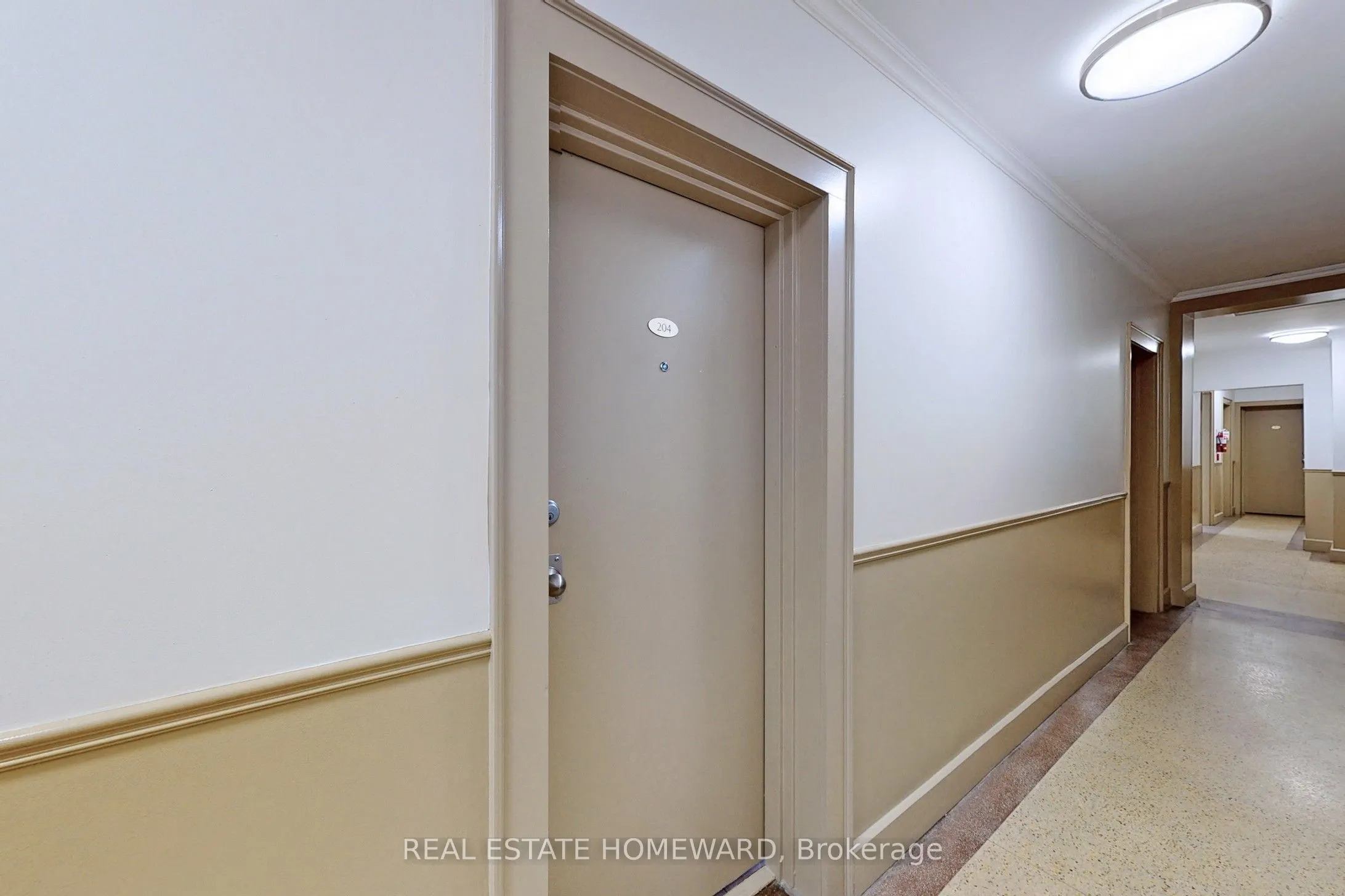 1566 Avenue Road, #204